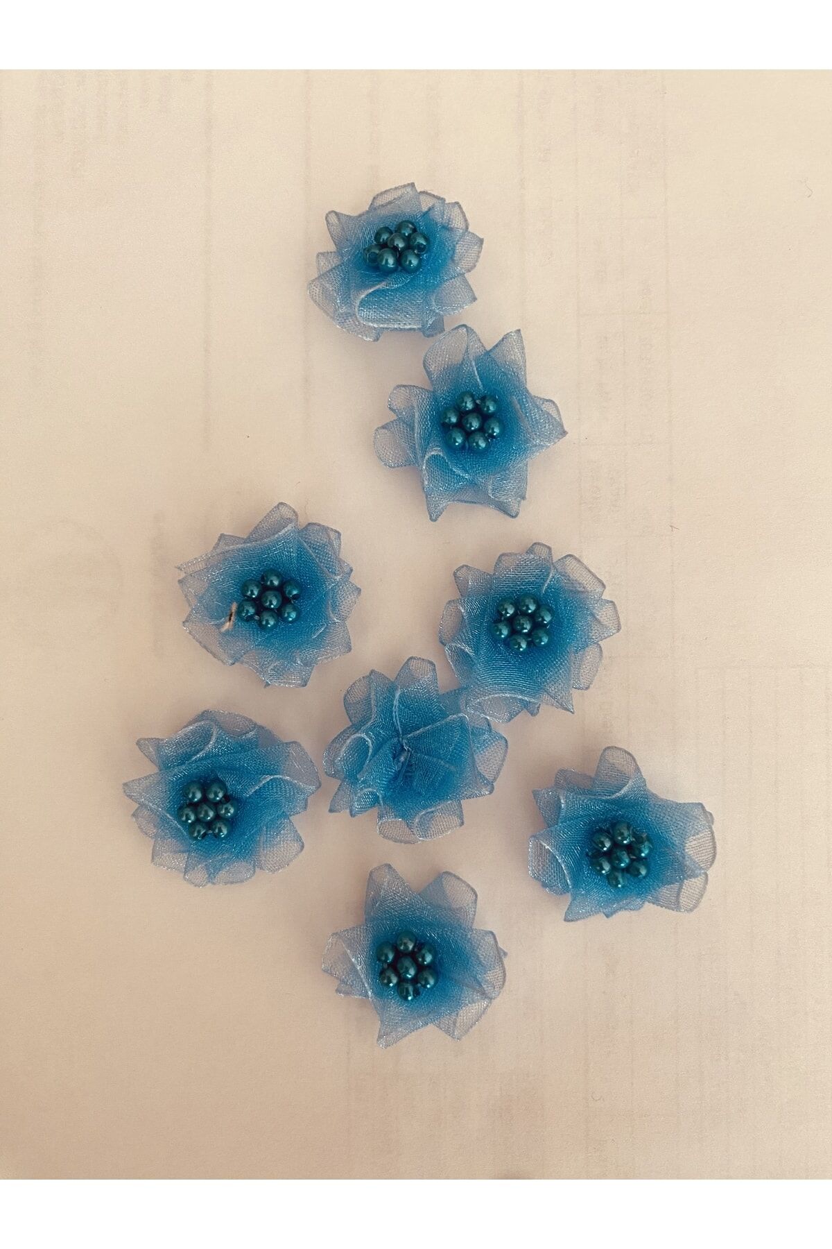 Organze Kurdele El Yapımı Incili Gül. 2.8cm. 10 Adet.