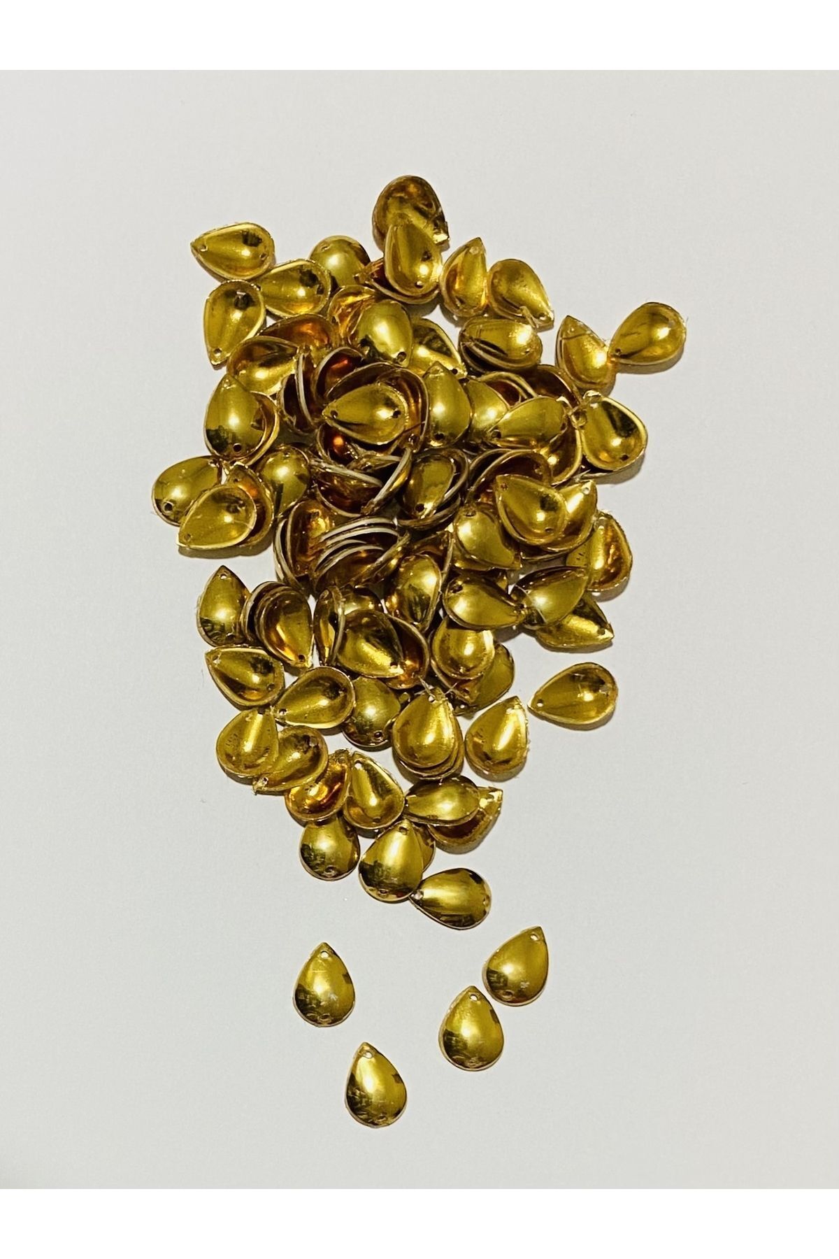Abiye, Yazma, Halay Mendili, Vb. Işleme. Pleksi Gold Çukur Damla Pul. 11mmx15mm.