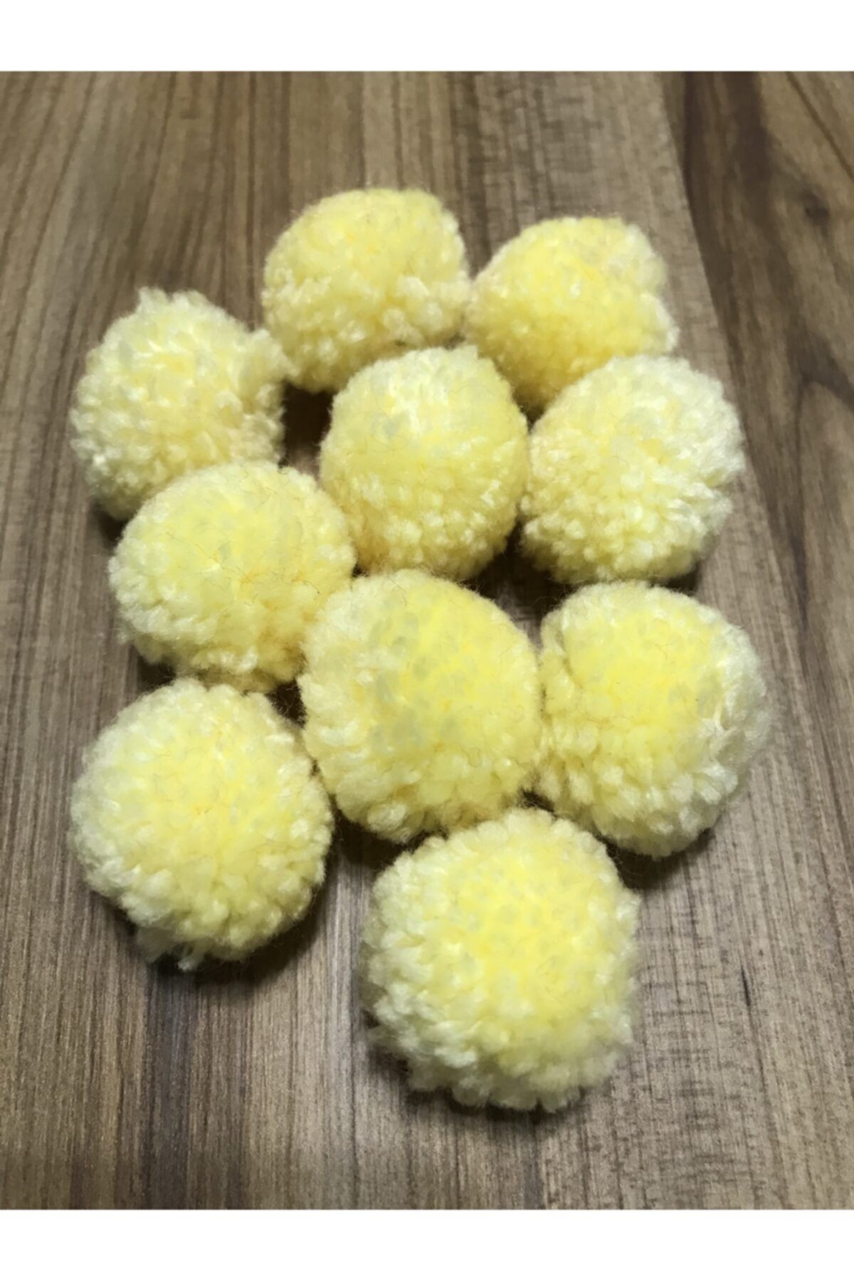 Yün Ponpon Renk:sarı