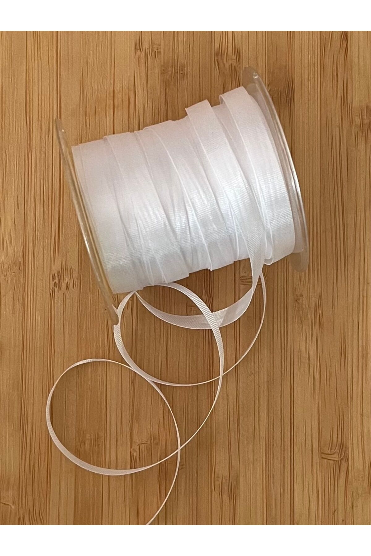 Ipek Nakış Kurdele 7mm 35,75 metre Renk No: 01 Beyaz.