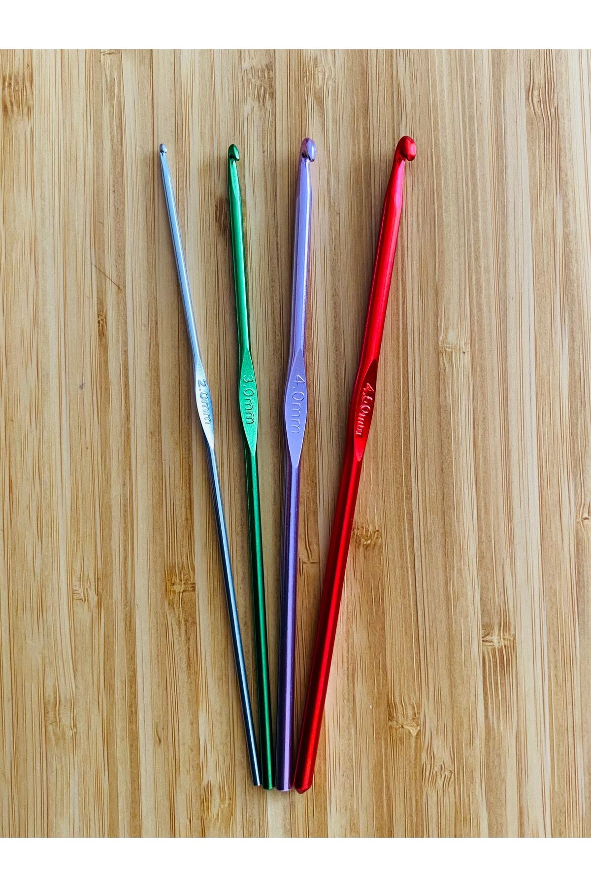 Oya ve dantel renkli metal el işi örgü tığ seti. No: 2,0-3,0-4,0-4,5  4'lü set