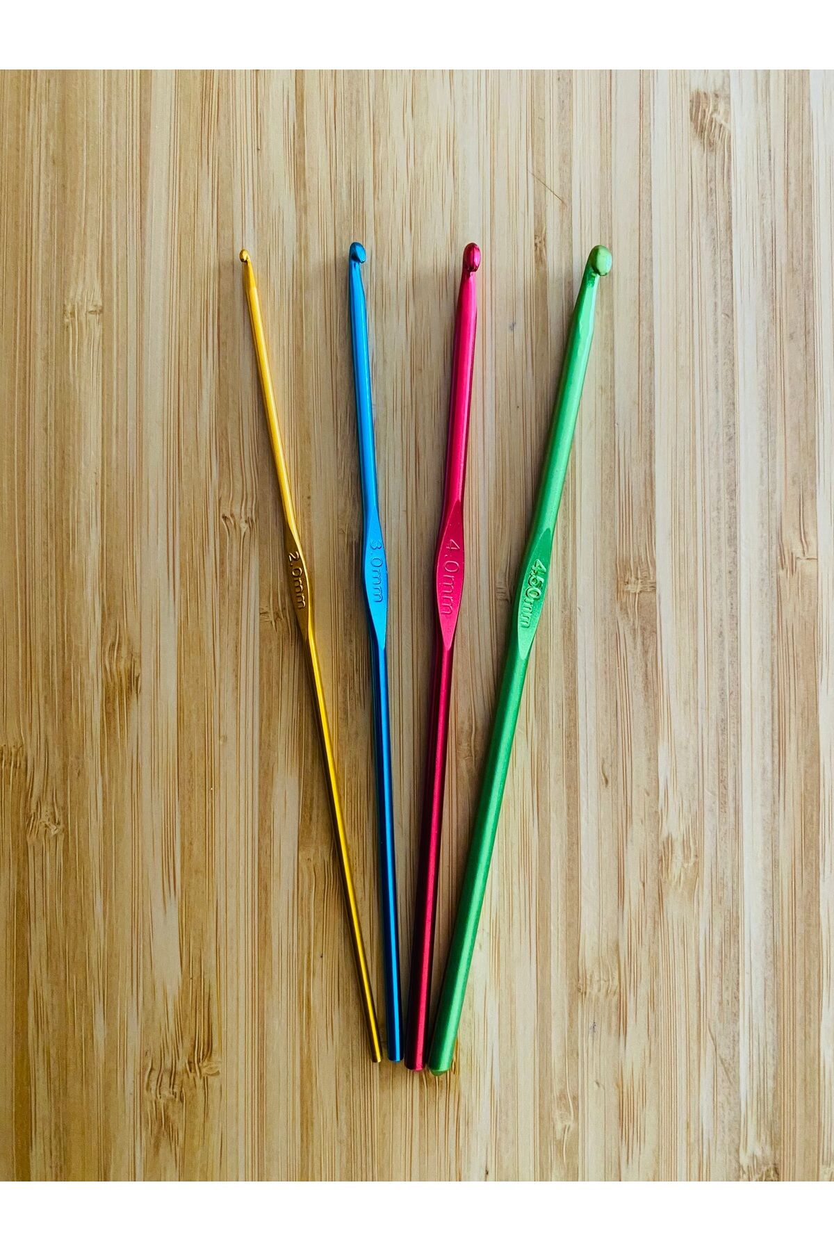 Oya ve dantel renkli metal el işi örgü tığ seti. No: 2,0-3,0-4,0-4,5  4'lü set