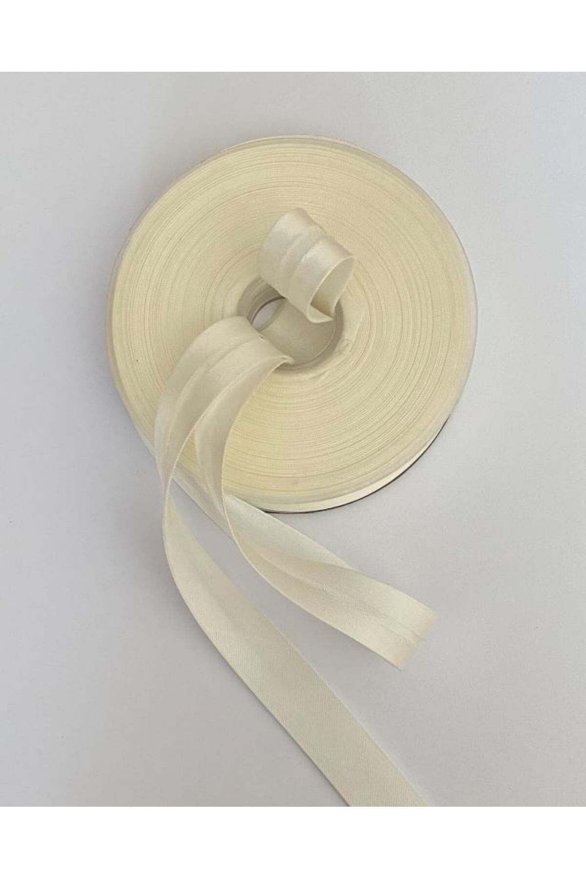 Saten Biye (şerit) Krem. 2cm. 14,5 Metre.
