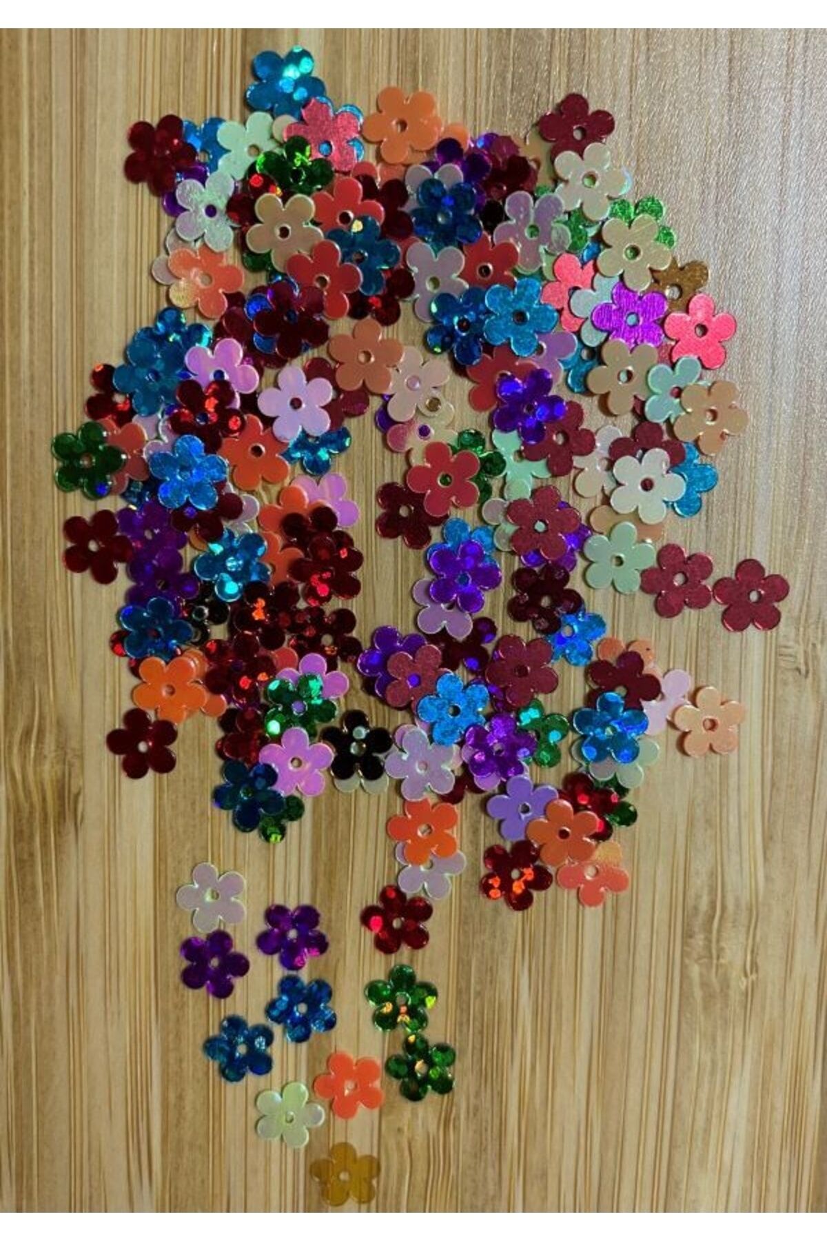 Janjan Papatya Yazma Oya, Abiye Ve Havlu Vb. El Işleme Pul. 15gr. Takriben 1435-1440adet. Renkli.