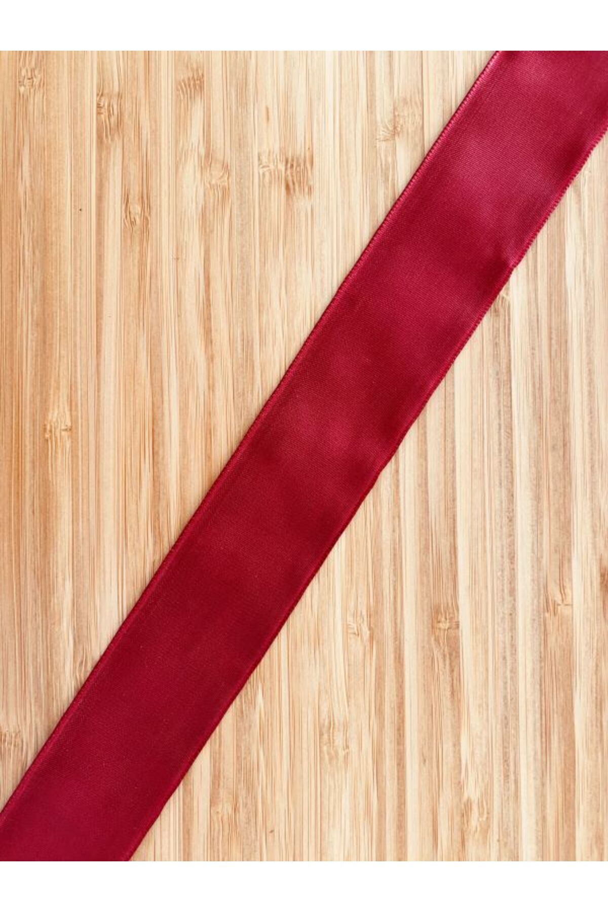 Saten Telli Kurdele. 38 mm. 2.5 metre.