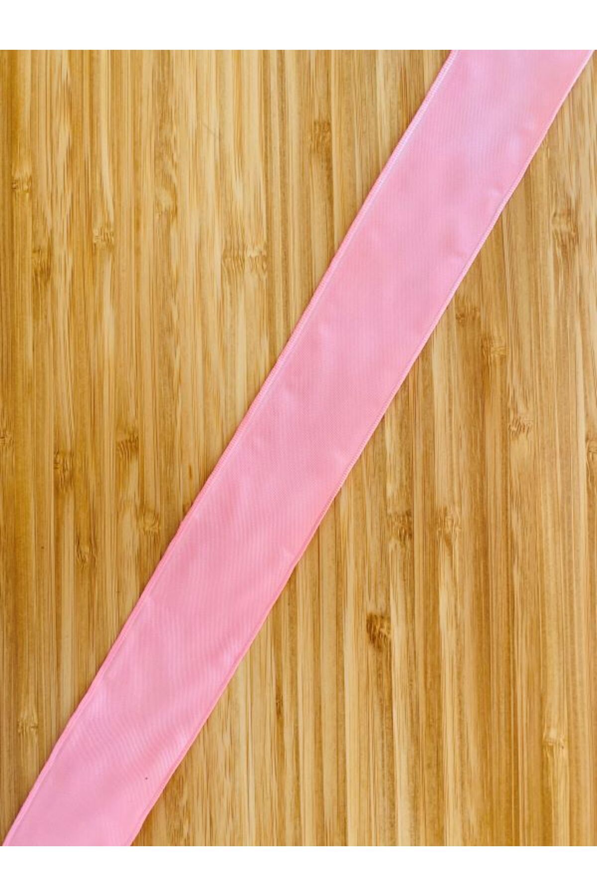 Saten Telli Kurdele. 38 mm. 2.5 metre.