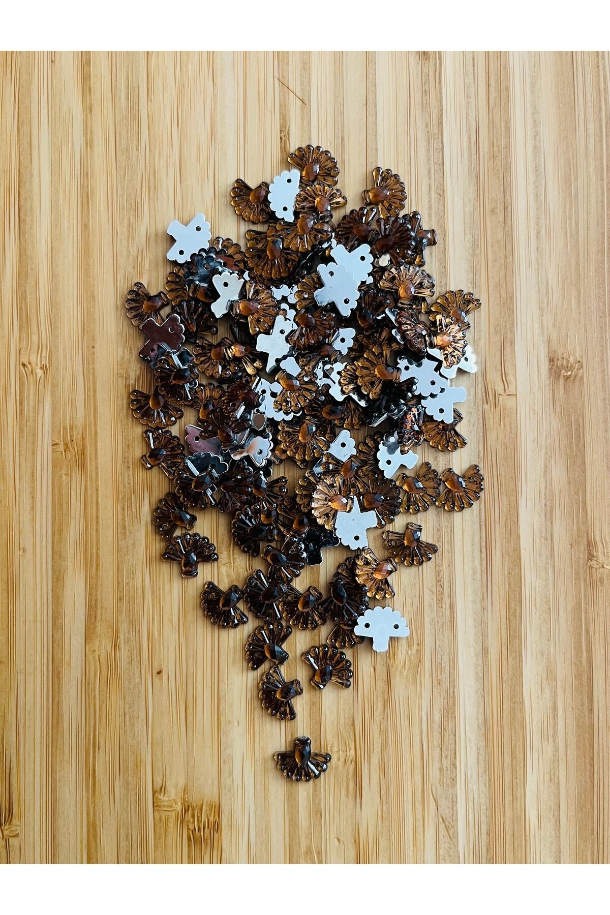 Oya, Havlu, Abiye ve Halay Mendili El İşleme Taş Görünümlü Yelpaze Plastik Pul. Renk No:8