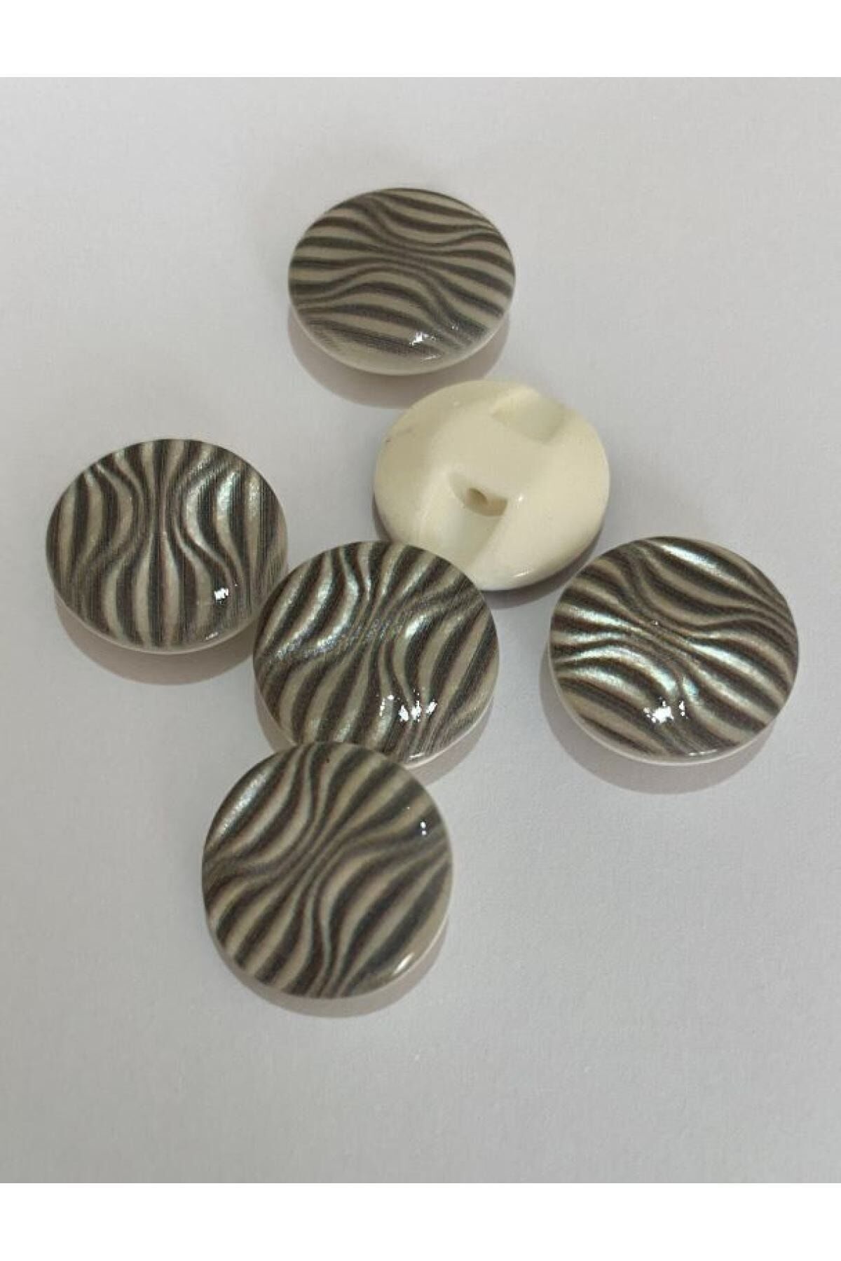 Sedef Kaplı Bebe Düğme. 1.5cm 6'lı Paket. Mint Gri.