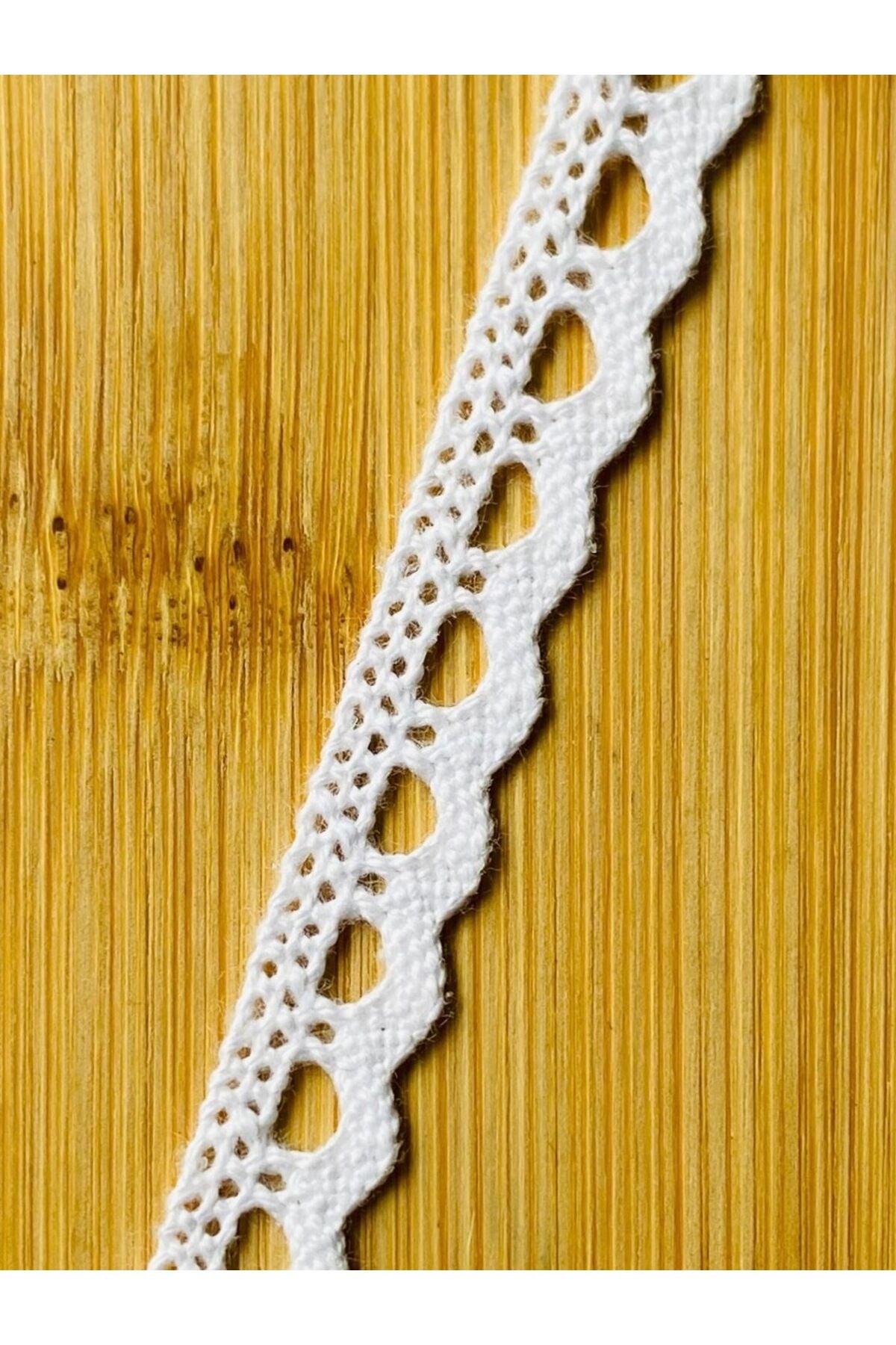 Pamuk Kopanaki Dantel. En: 1cm Uzunluk: 1metre BEYAZ. Beyaz