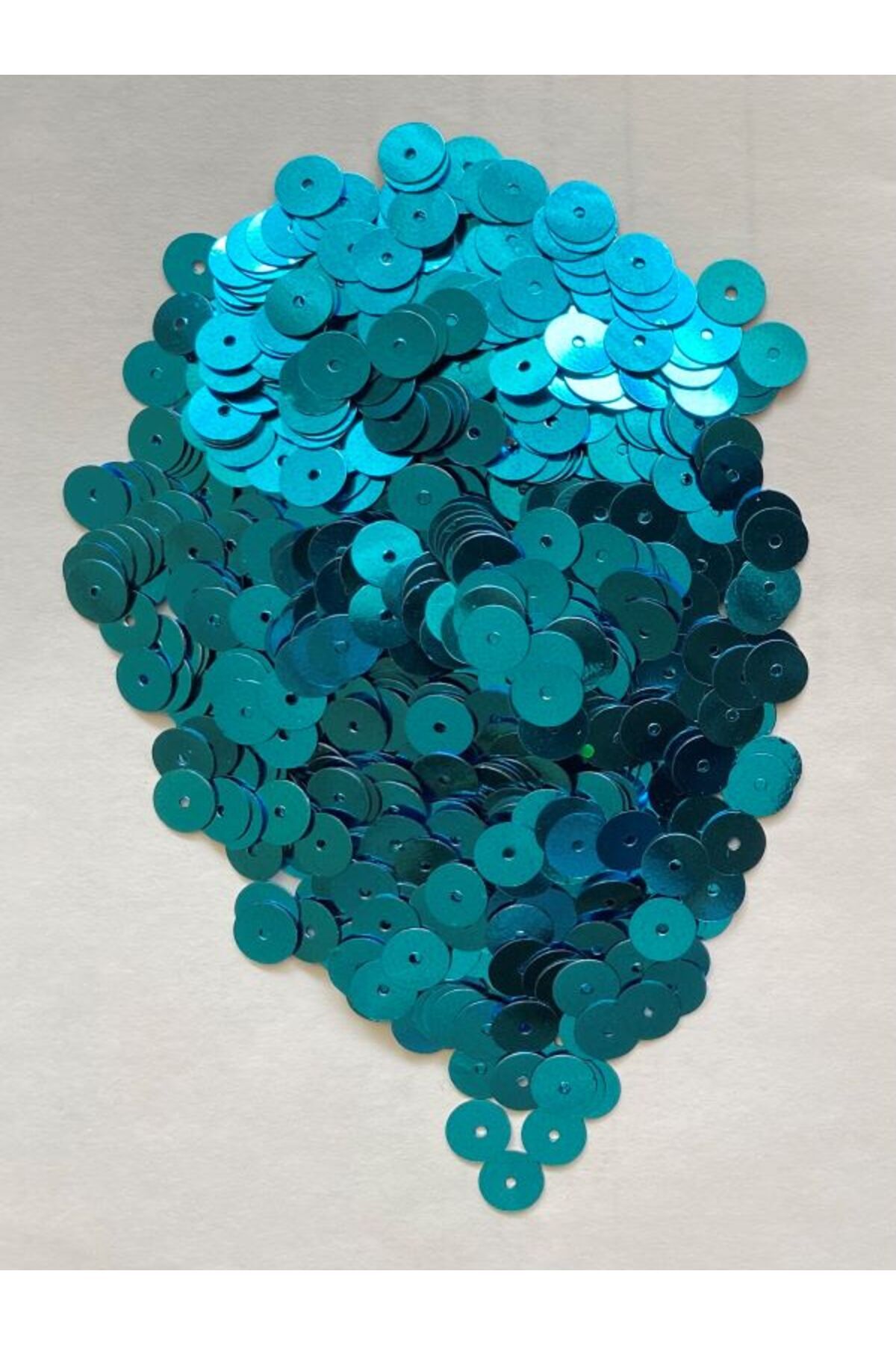 Orta Delikli Plastik Metalik Kaplama Yazma, Abiye Ve Çeyizlik El Işleme Pul. 20gr. 1115-1120 Adet.