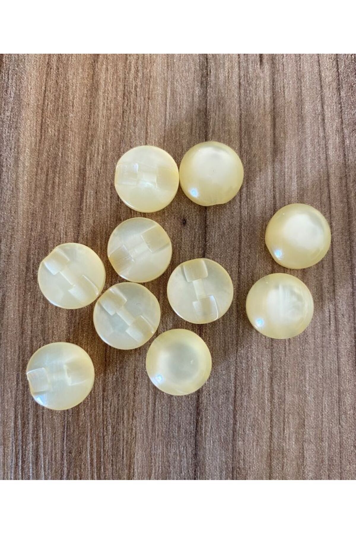 Sedefli Yarım Inci Düğme 1.3cm 10'lu Paket. Bal Rengi.