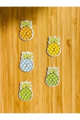 Dekoratif Boyalı Ahşap Ananas Şekilli Dikmeli Süs Düğme 30 x 20 mm.  5'li Paket. Mix. V2.