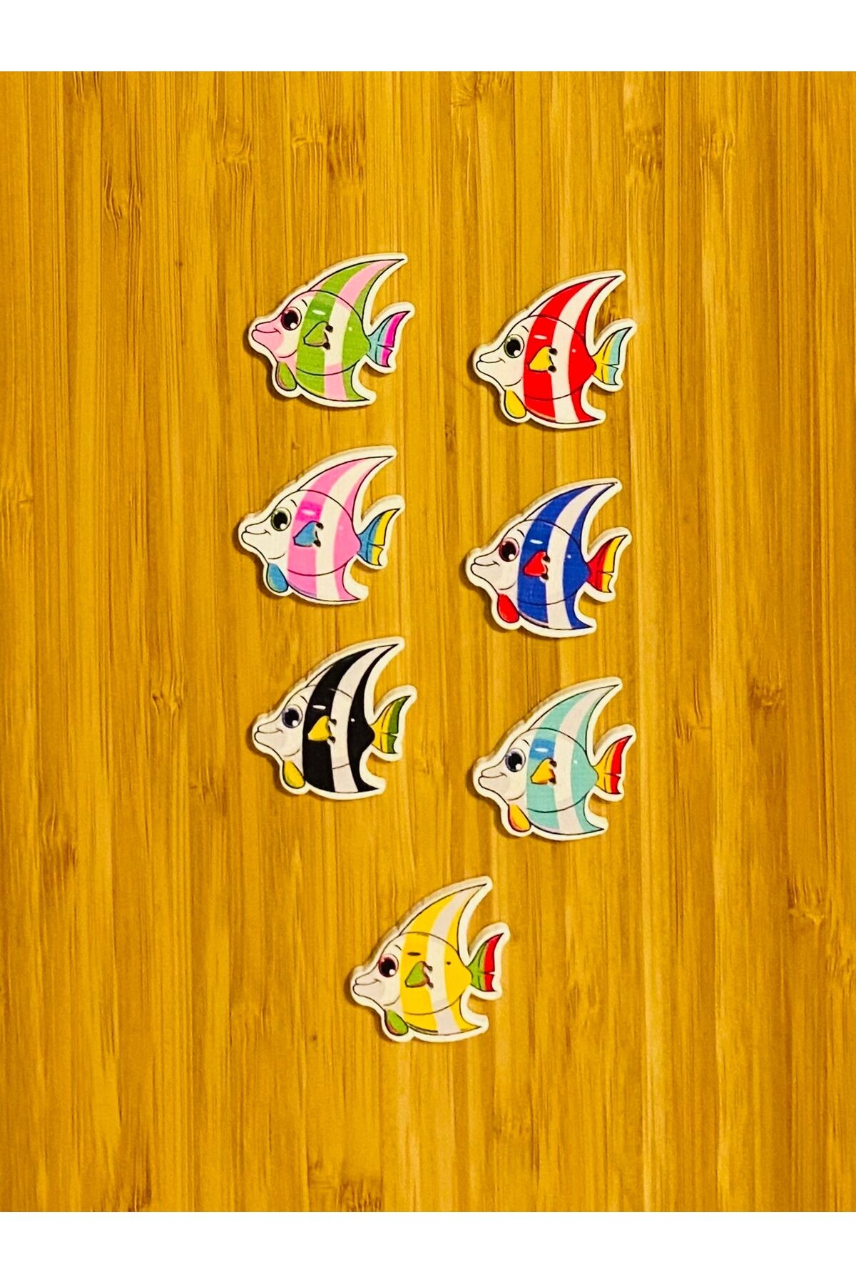 Dekoratif Boyalı Ahşap Balık Süs Düğme 30 X 35 Mm7'li Paket. Renkli.