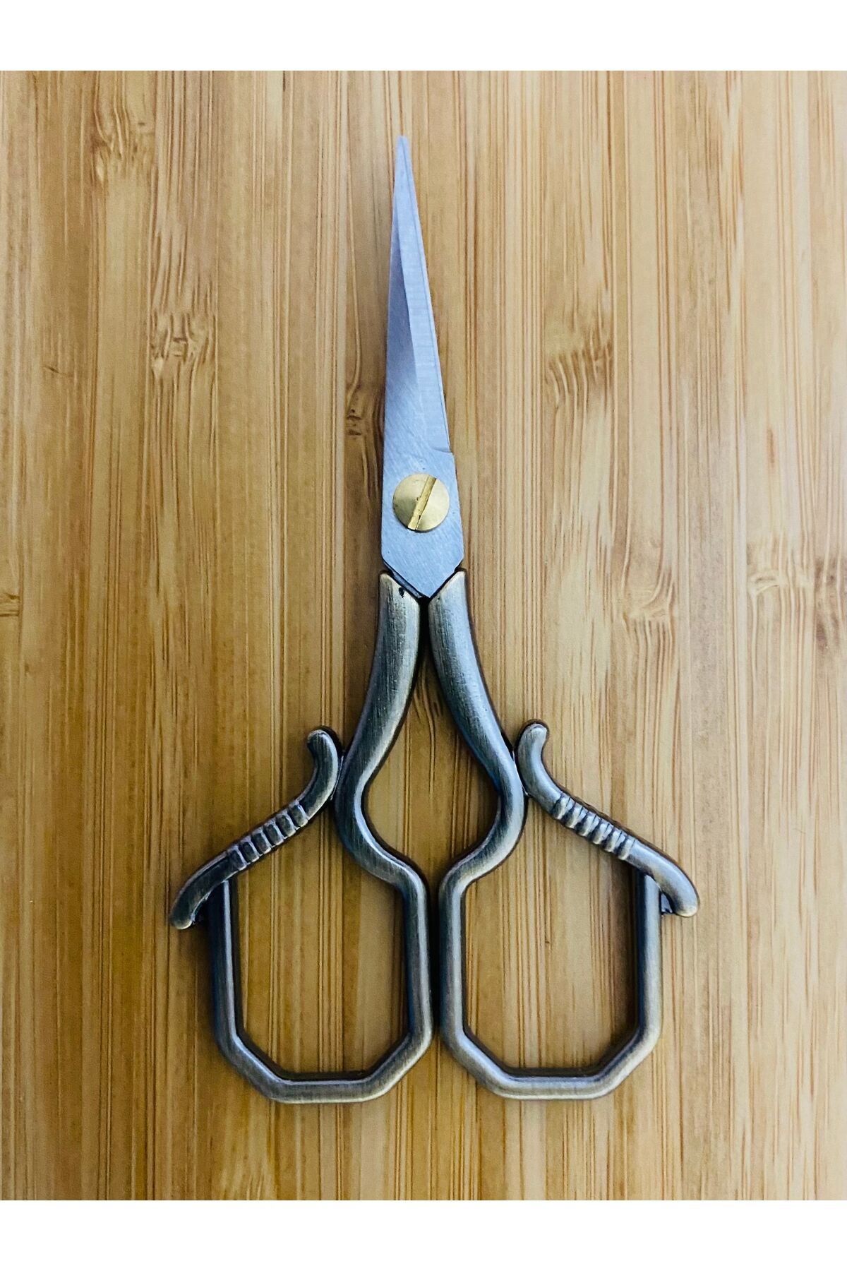 Antik Şekilli Makas. Evde, Ofiste, Dikiş, Nakış, Söz, Nişan, Düğün ve Davetiyelerde. 10.5cm.