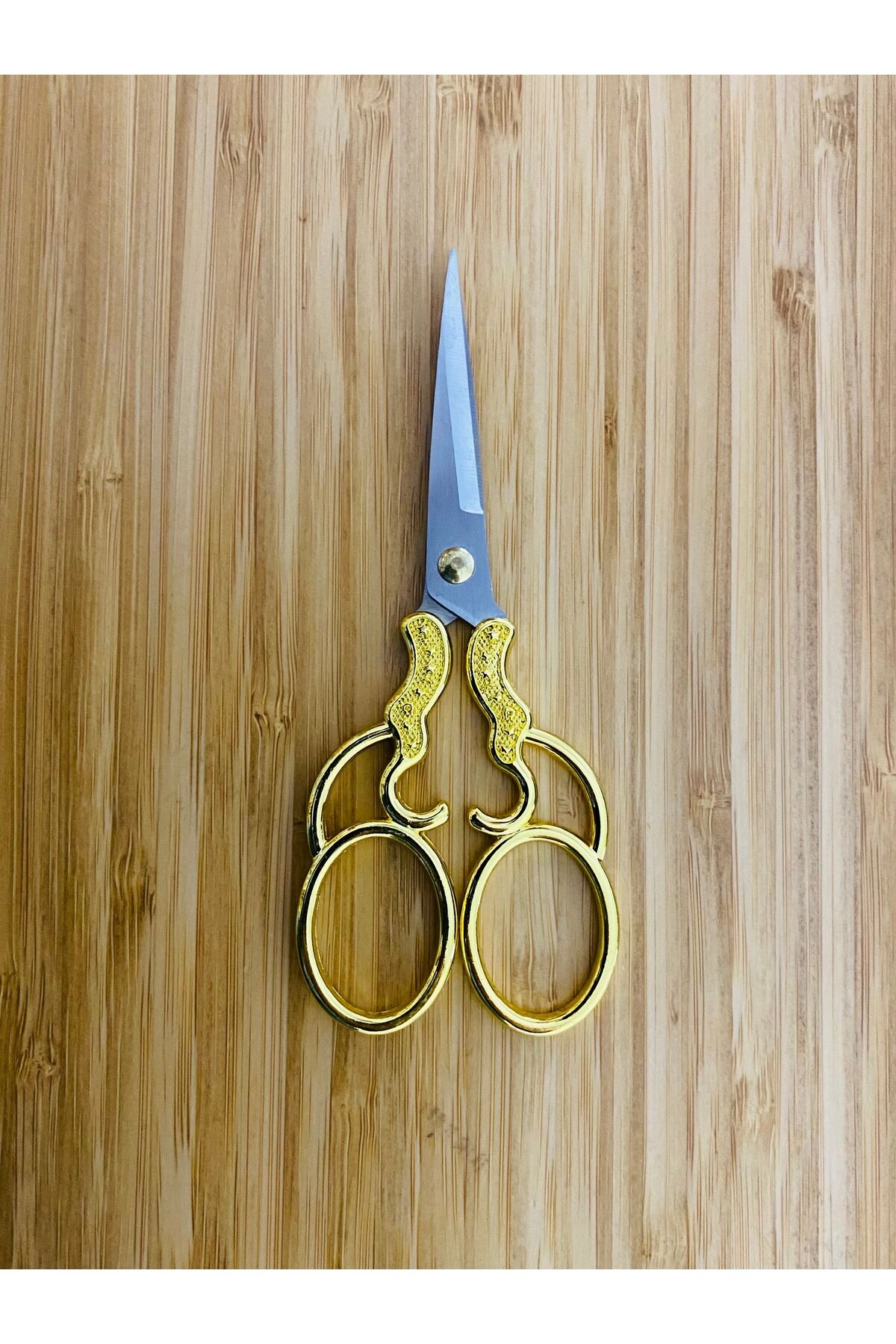 Antik Şekilli Makas. Evde, Ofiste, Dikiş, Nakış, Söz, Nişan, Düğün ve Davetiyelerde. 13cm