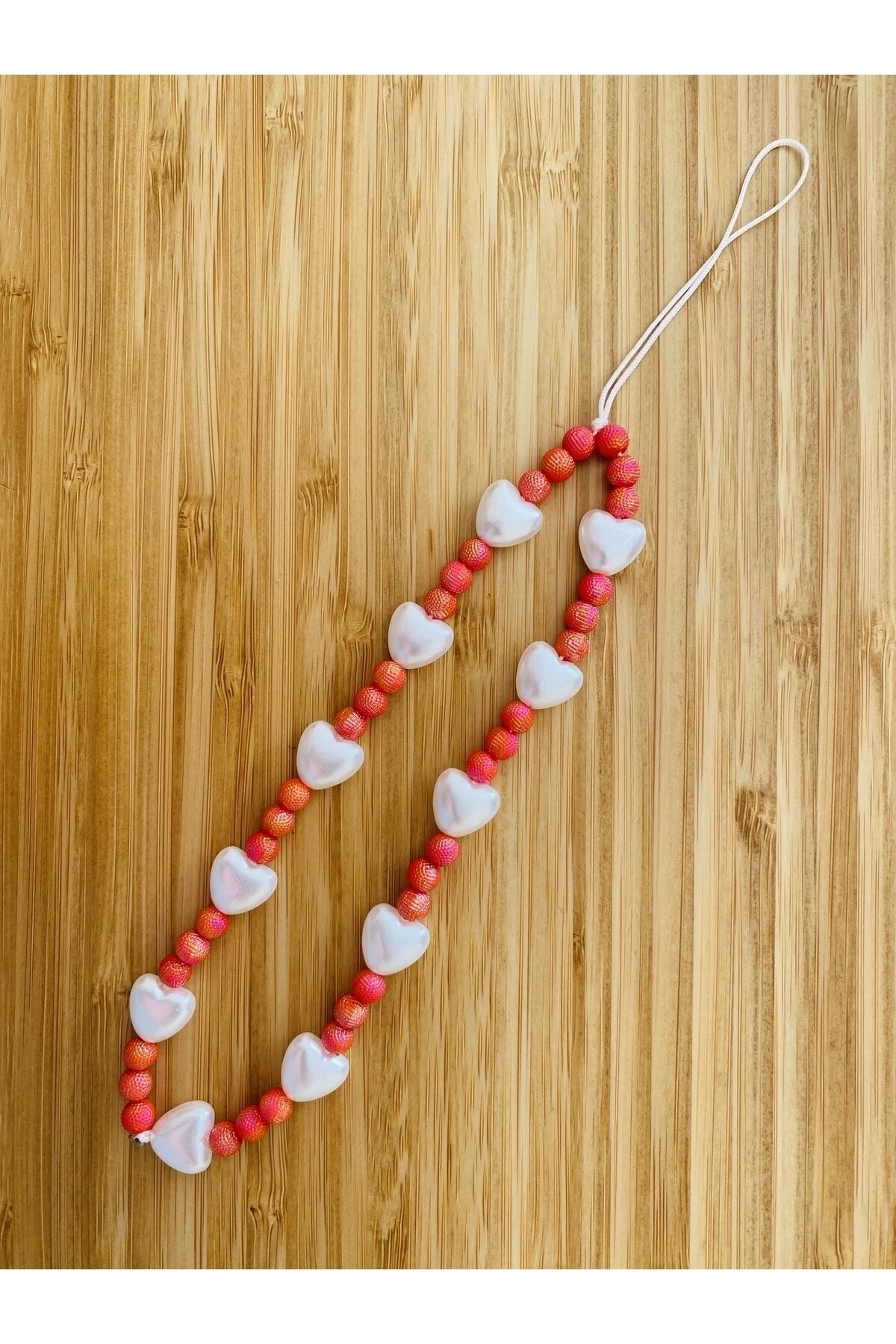 Kalp Plastik Inci Ve Barok Inci Telefon Charm'ı