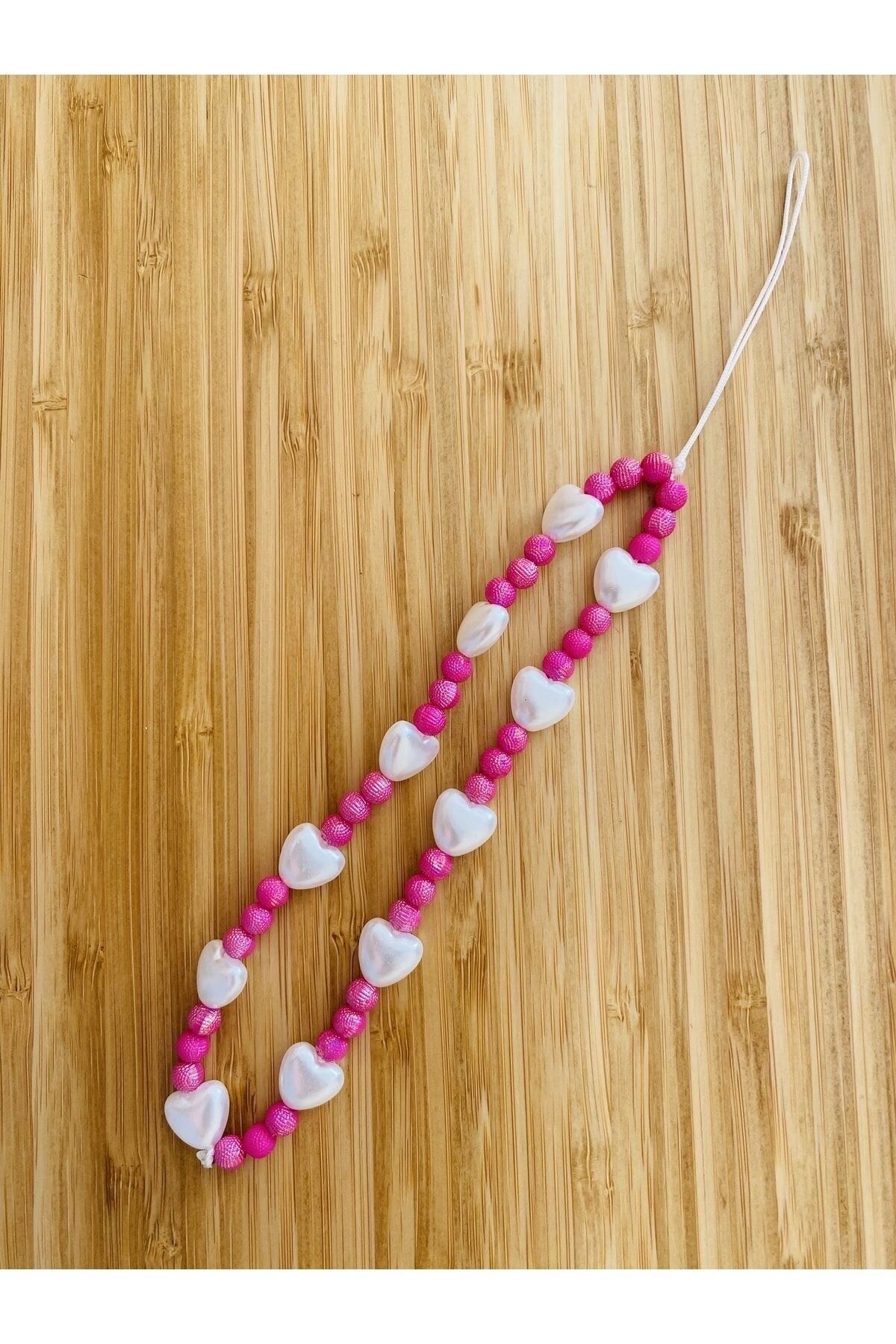 Kalp Plastik Inci Ve Barok Inci Telefon Charm'ı