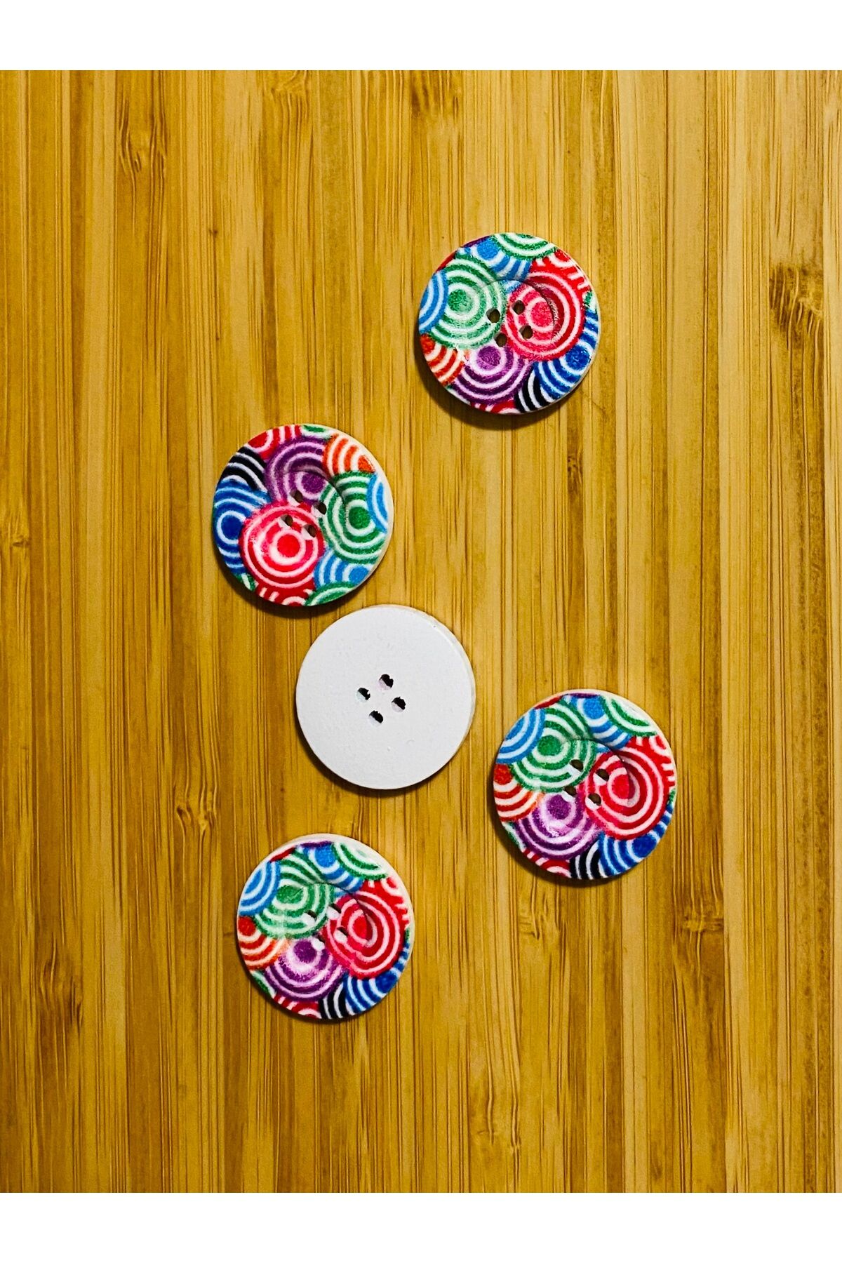 Dekoratif Desenli Boyama Ahşap Düğme 25 mm.  5'li Paket.