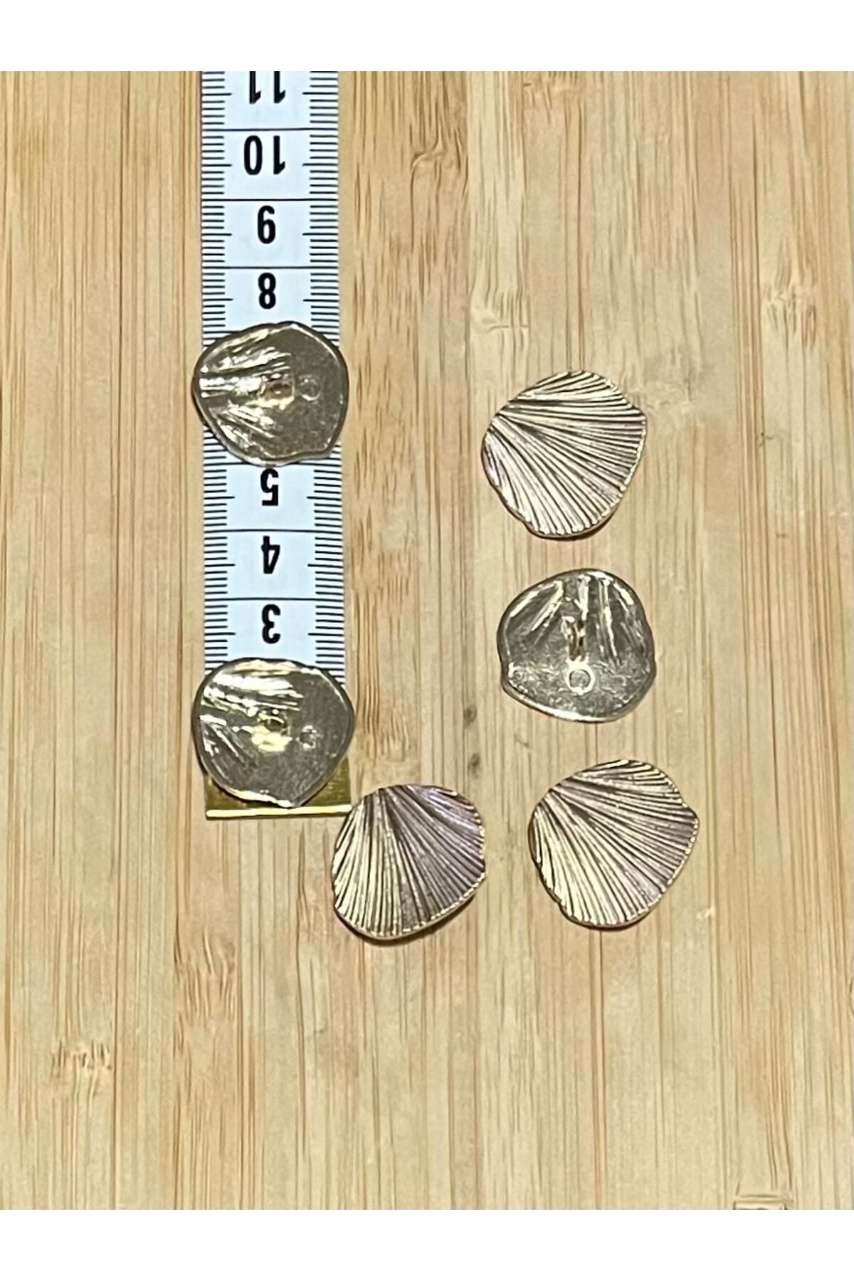 Z.A.R.A Model (İstiridye Şekilli) Metal Düğme 2cm 6 Aadet Orta Boy GOLD.
