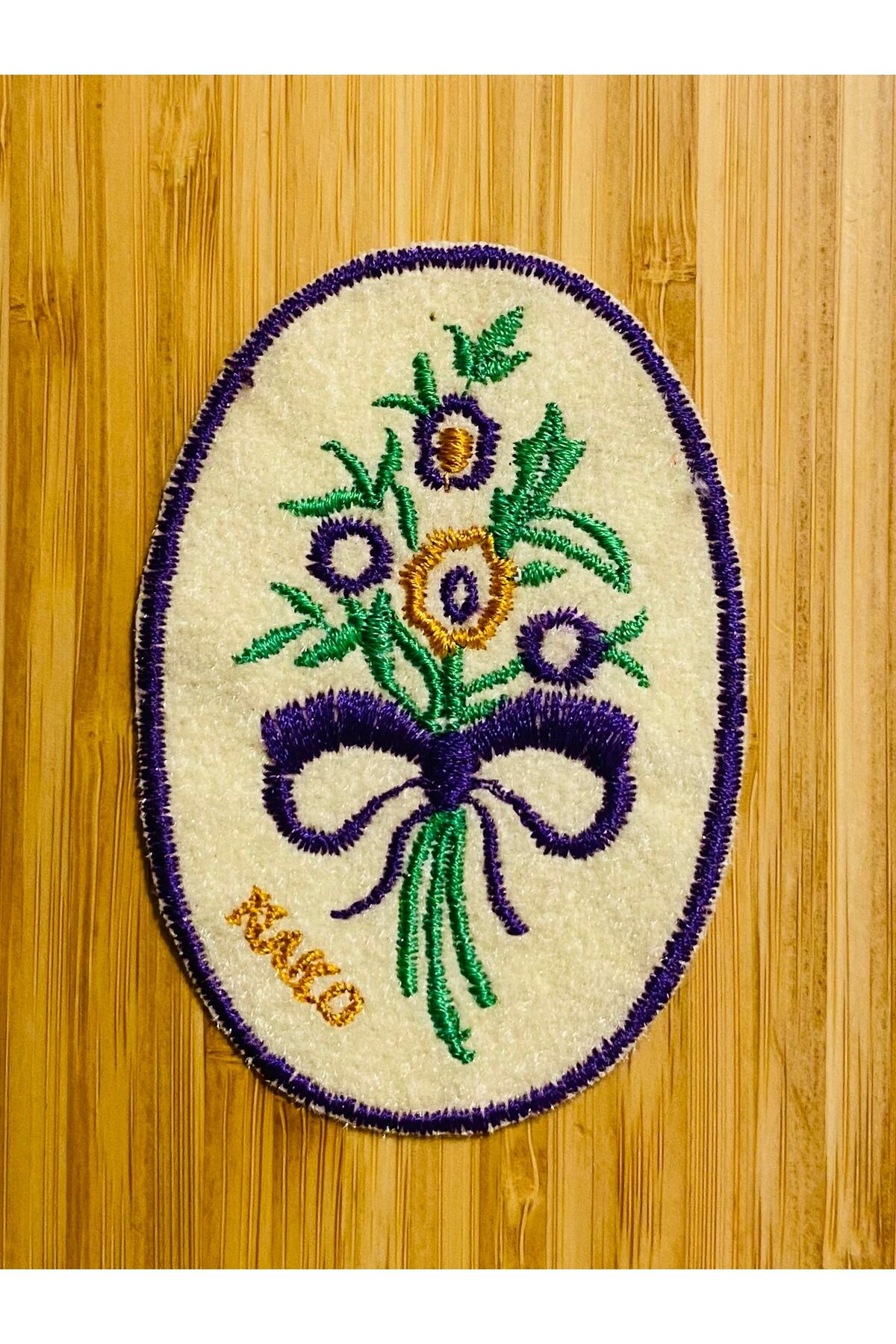 Arma Dikmeli Kadife Kumaş Oval  6.5x10.5cm. Krem.