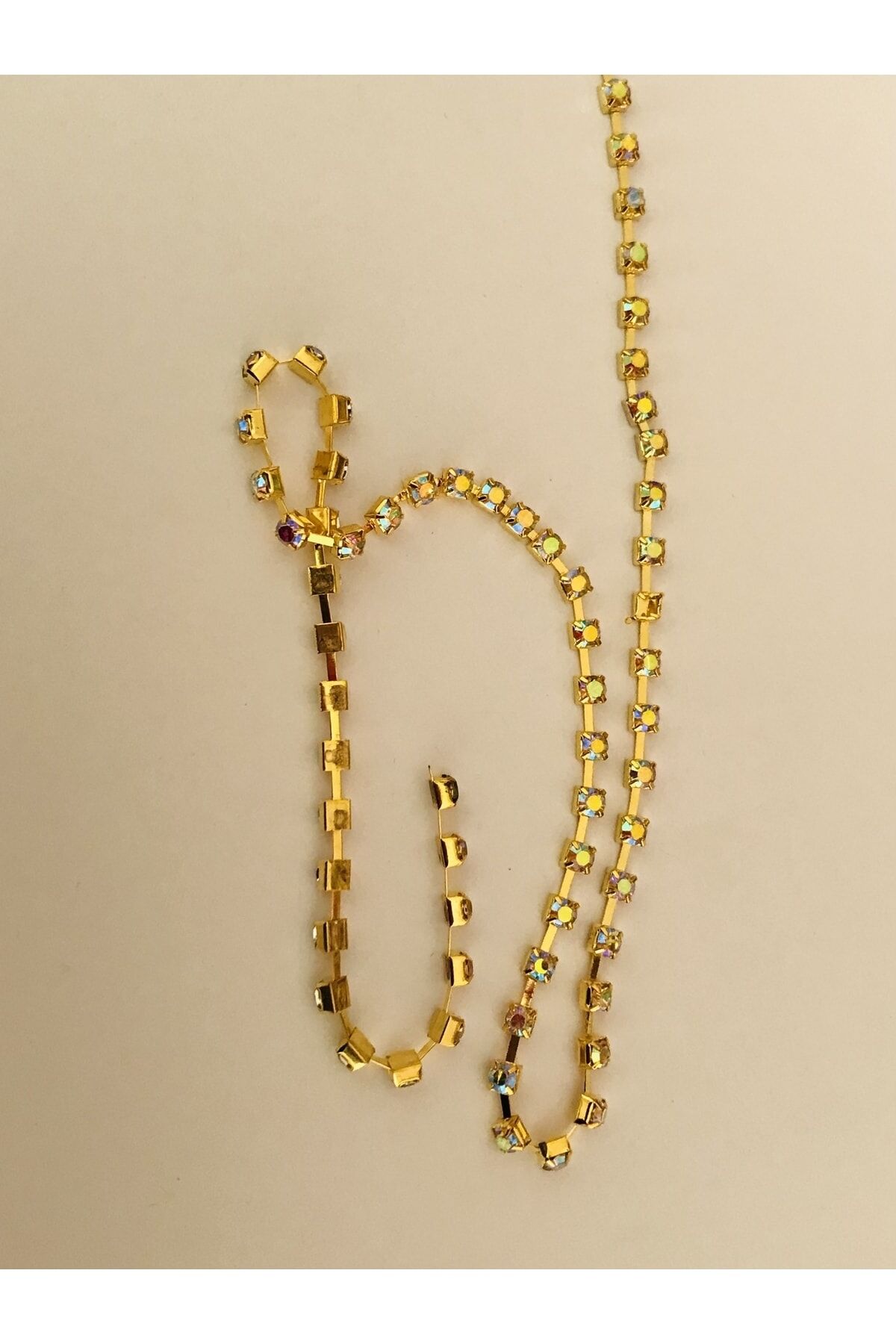 Dekoratif Şerit Taş. 3 Mm X 2 Metre. .