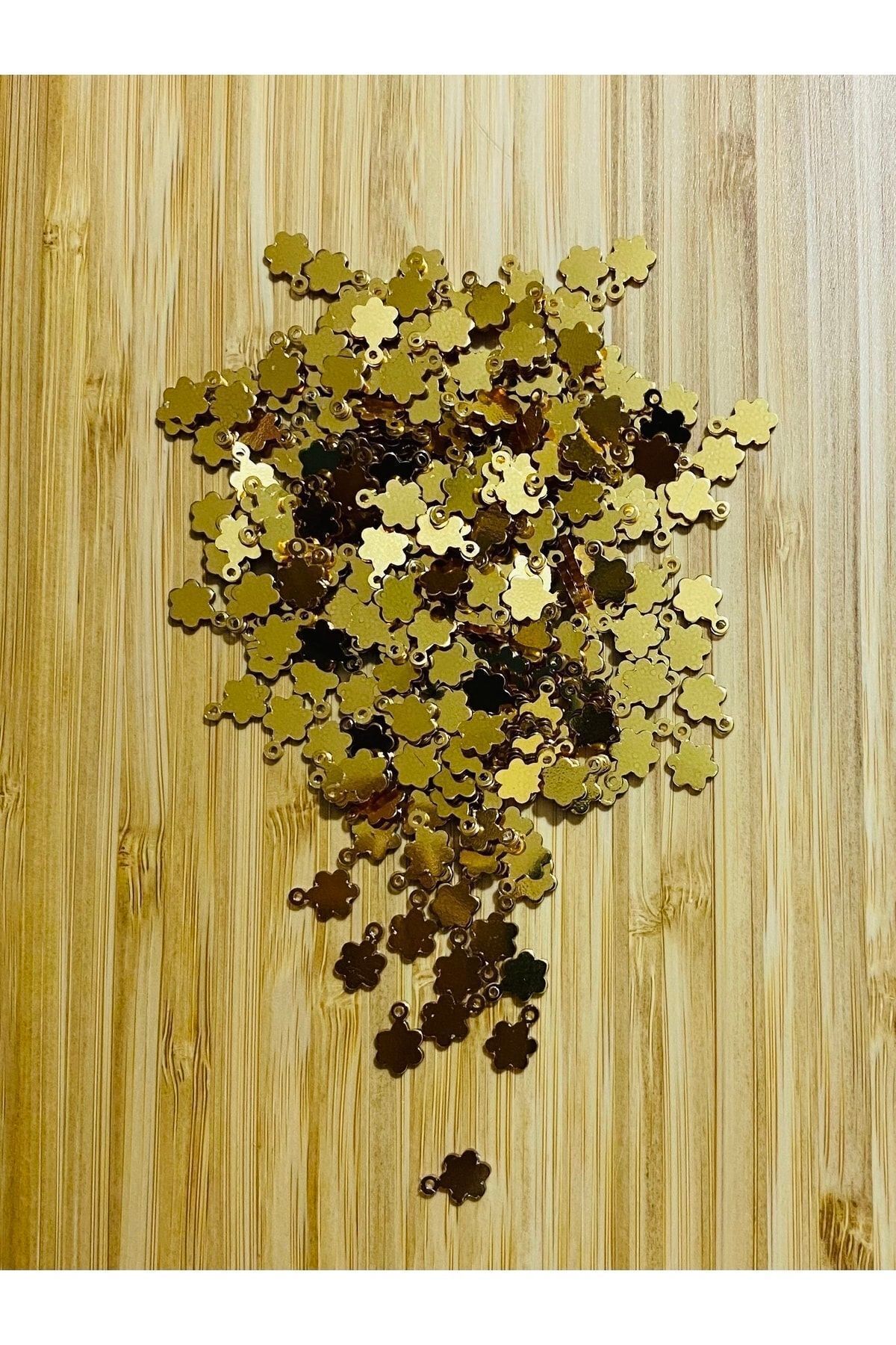 Pleksi Oya Ve Işleme Pulu. 9x12mm. 20gr. Tahmini Olarak 190-200 Adet Civarı.