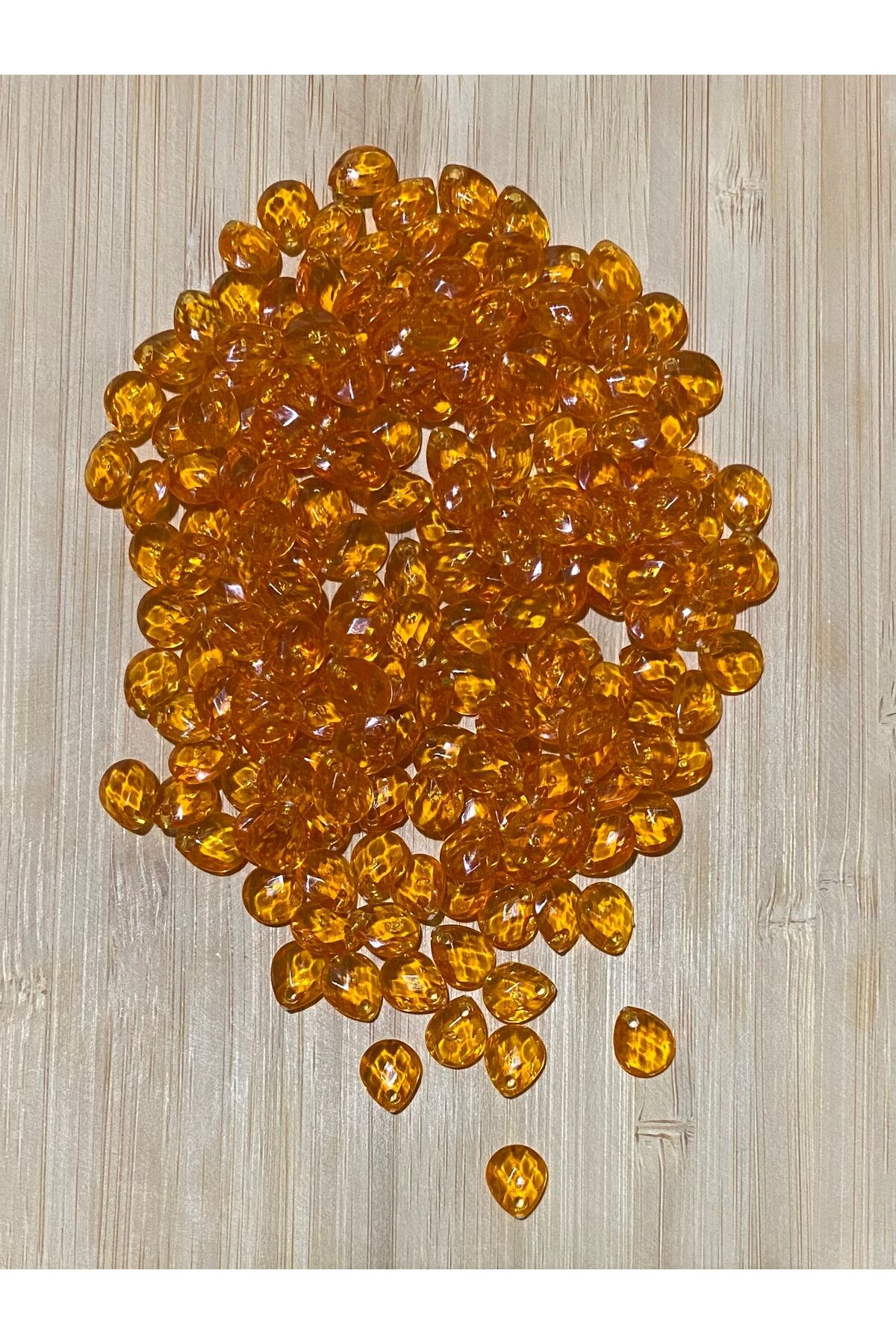 Taba Rengi Oya, Abiye, Havlu, Takı, Örgü vb. El İşleme Plastik Gözyaşı Damla Boncuk. 25gr. 175 Ad.