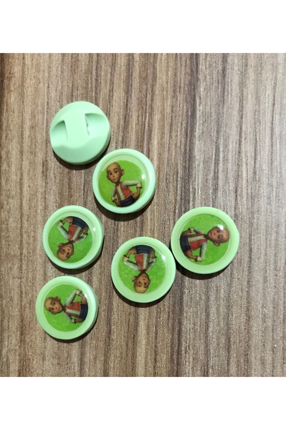 Keloğlan Parlak Plastik Bebe Düğmesi. 15mm 6'lı Paket.