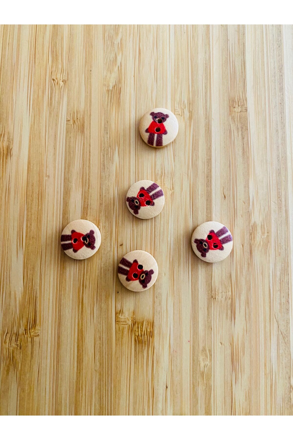 Desenli Natürel Ahşap Düğme 15mm.  5'li Paket. Hayvan Figürlü.
