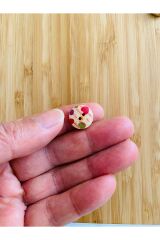 Desenli Natürel Ahşap Düğme 15mm.  5'li Paket. Kalp.