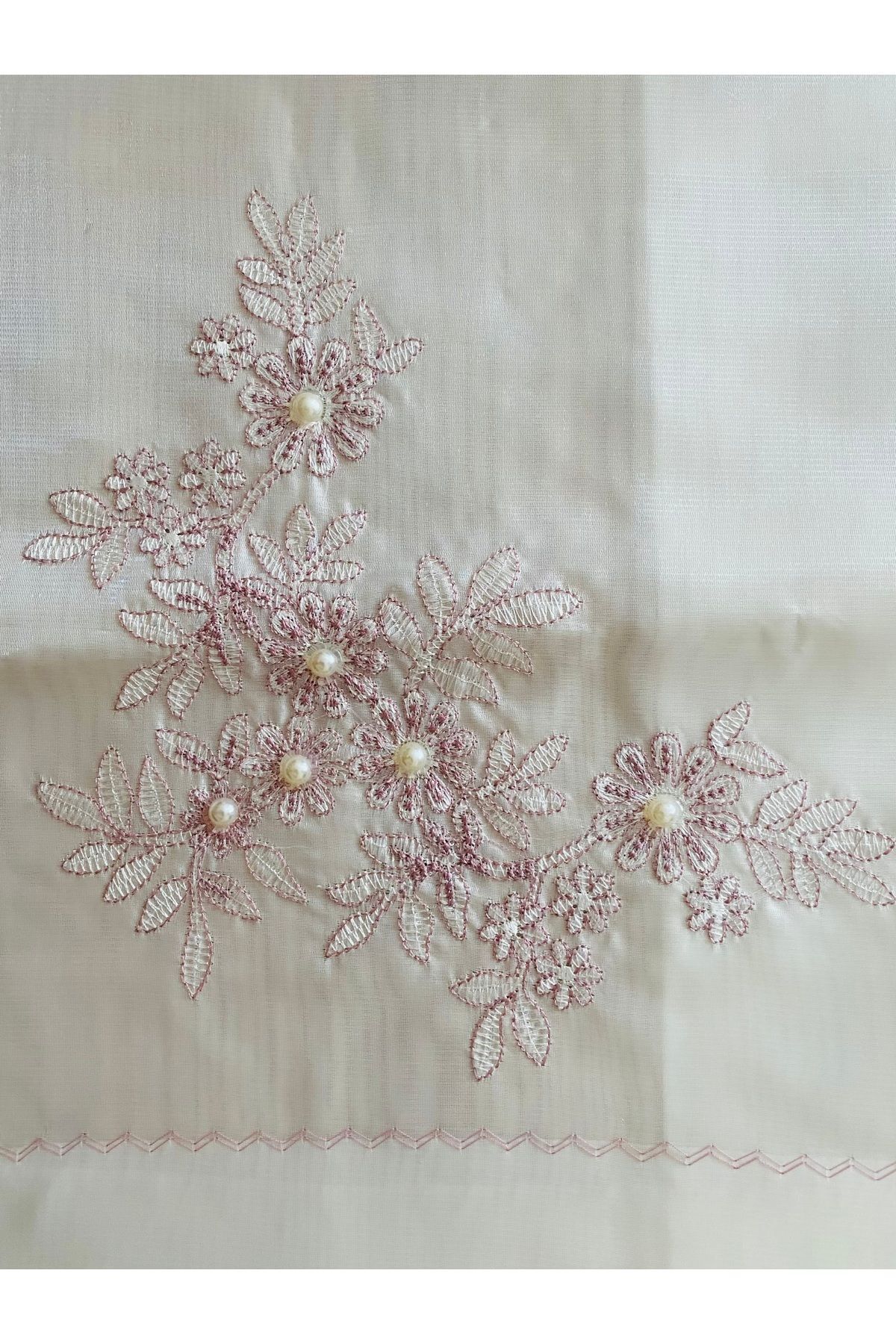 Kına Ve Düğün Etkinlikleri Için Işlemeli Ve Incili Bohça. 90cm X 90cm. Krem. 2 Adet.