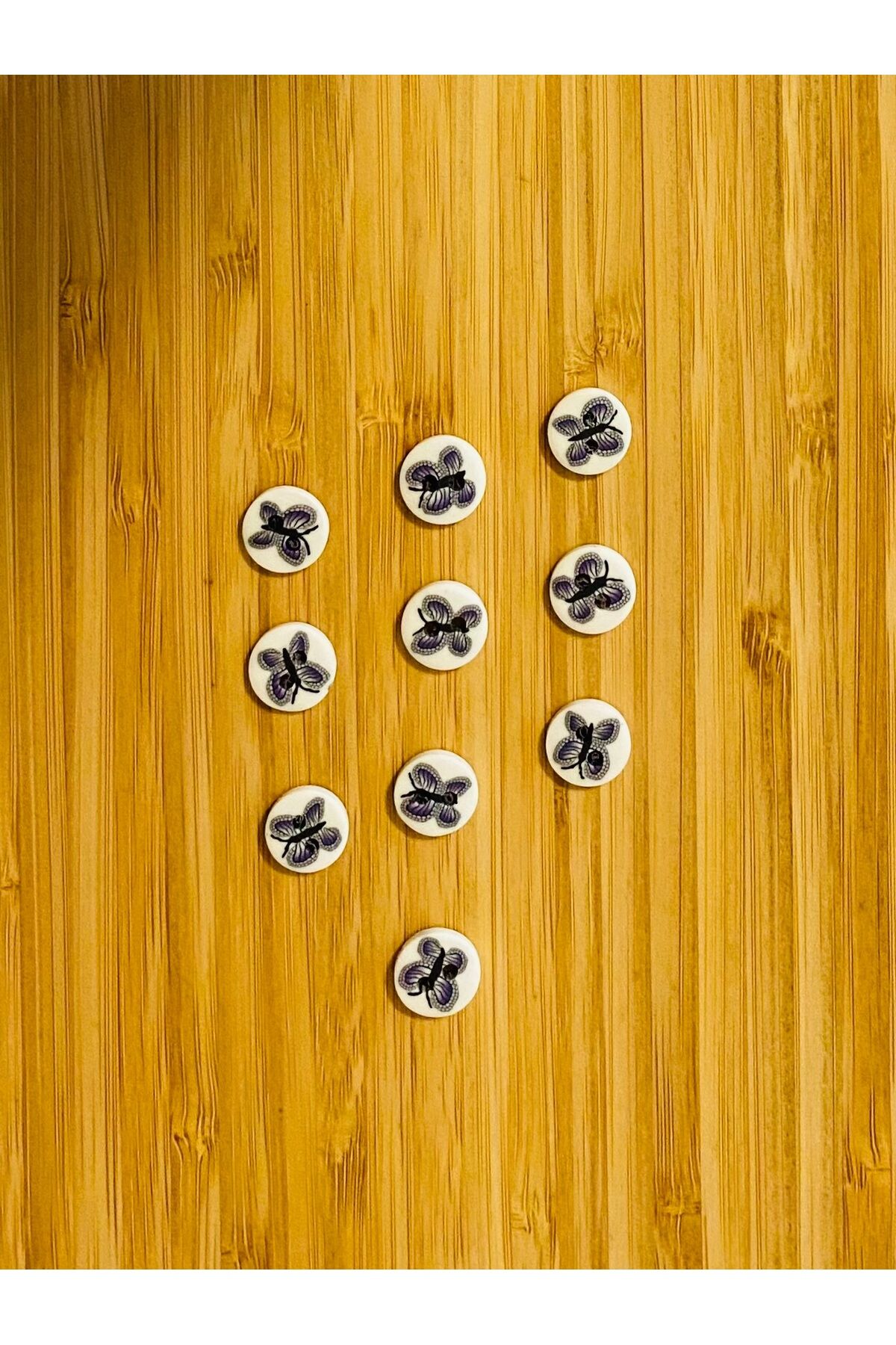 Desenli Yumuşak Düğme 13 mm 10'lu pkt. Renk: Beyaz/Kelebek.