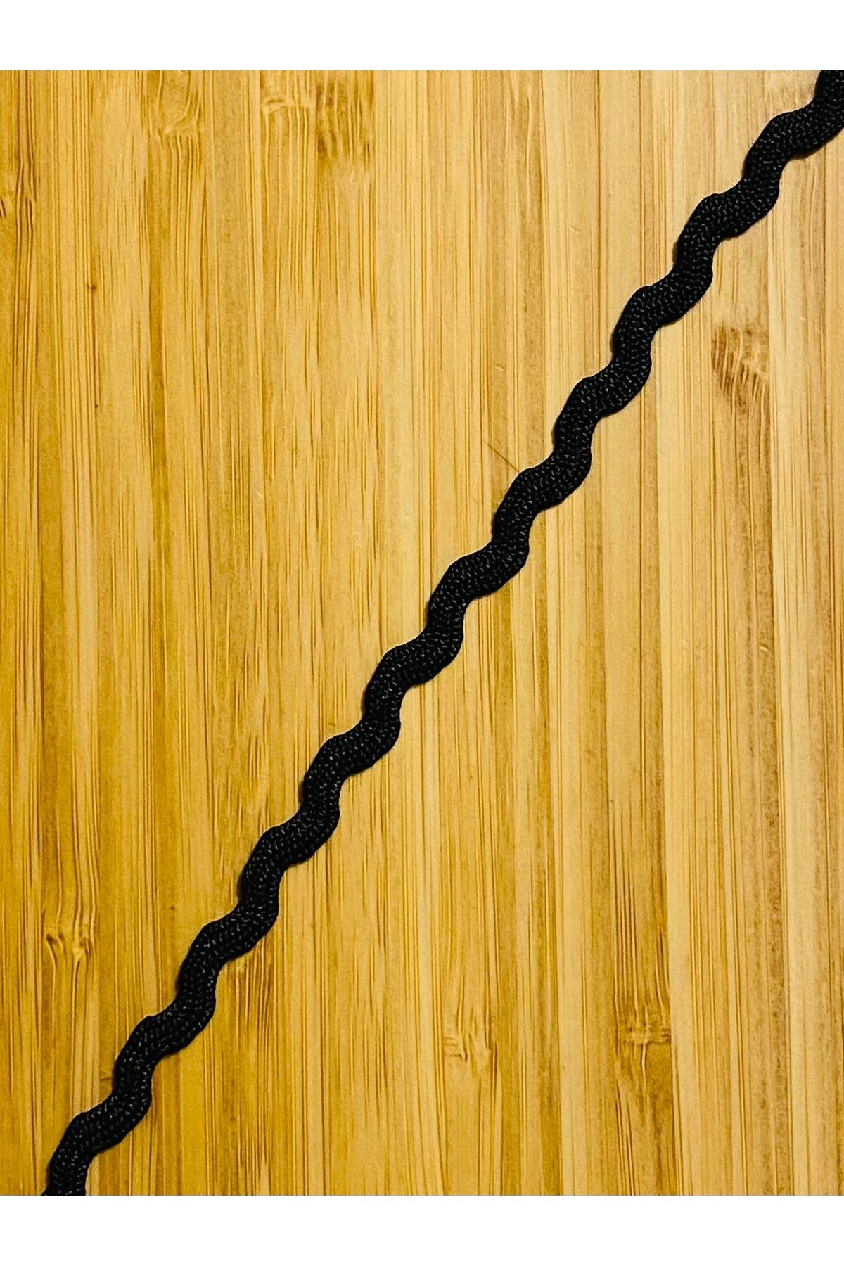 Su Taşı, Dekoratif Şerit. 1cm X 10 metre. Siyah.