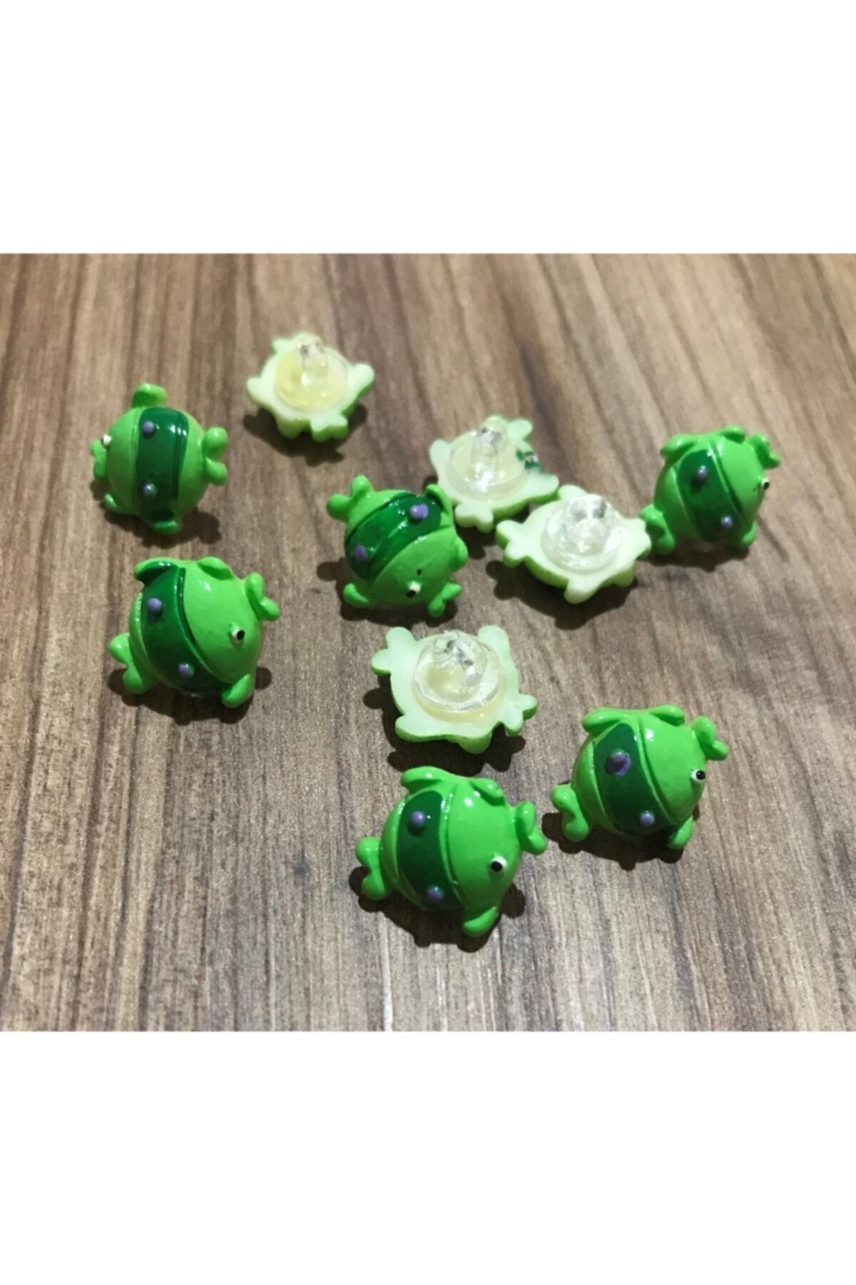 Bebe Balık Düğme 10 Adet. Renk: Yeşil.