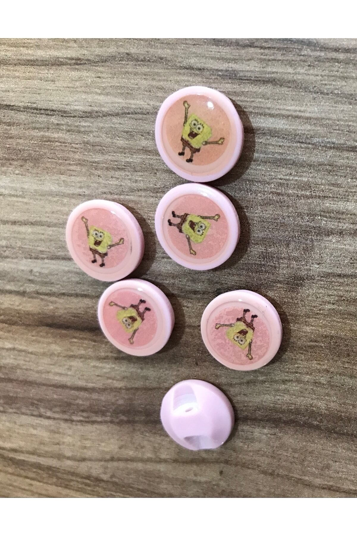 Sünger Bob Parlak Plastik Bebe Düğmesi. 15mm 6'lı Paket.