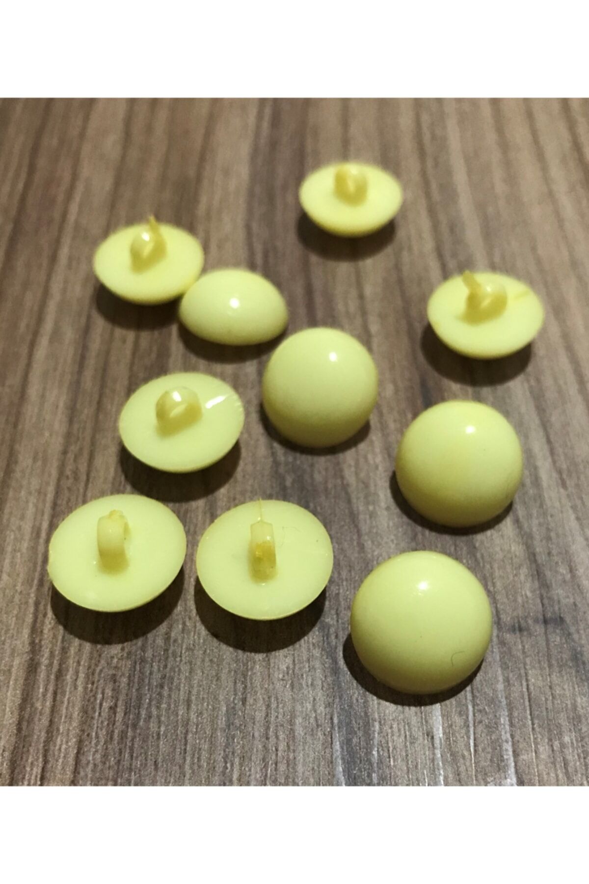 Bebe Büyük Inci Düğme 10 Adet. Renk: Sarı. 1.5cm