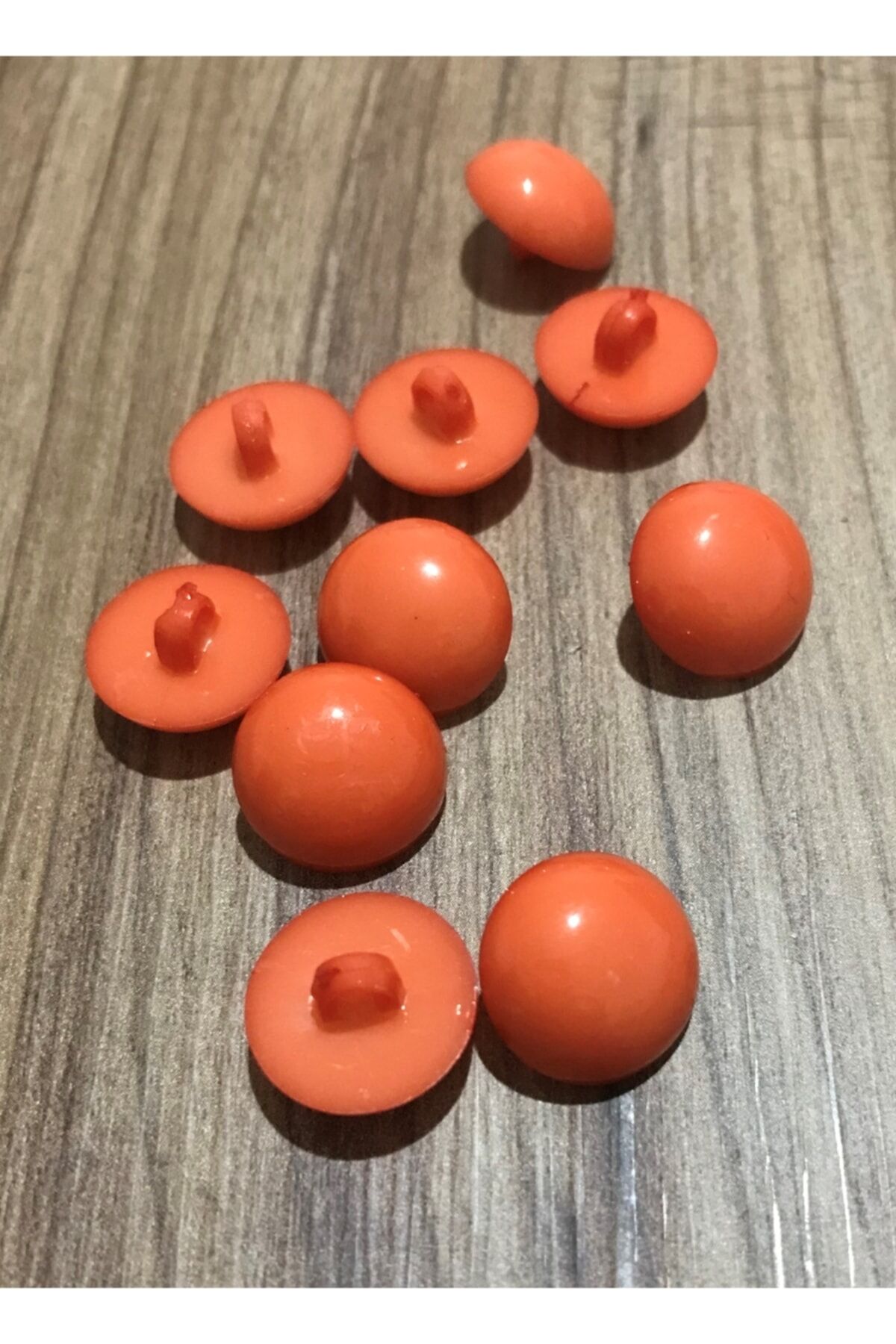 Bebe Büyük Inci Düğme 10 Adet. Renk: Turuncu.