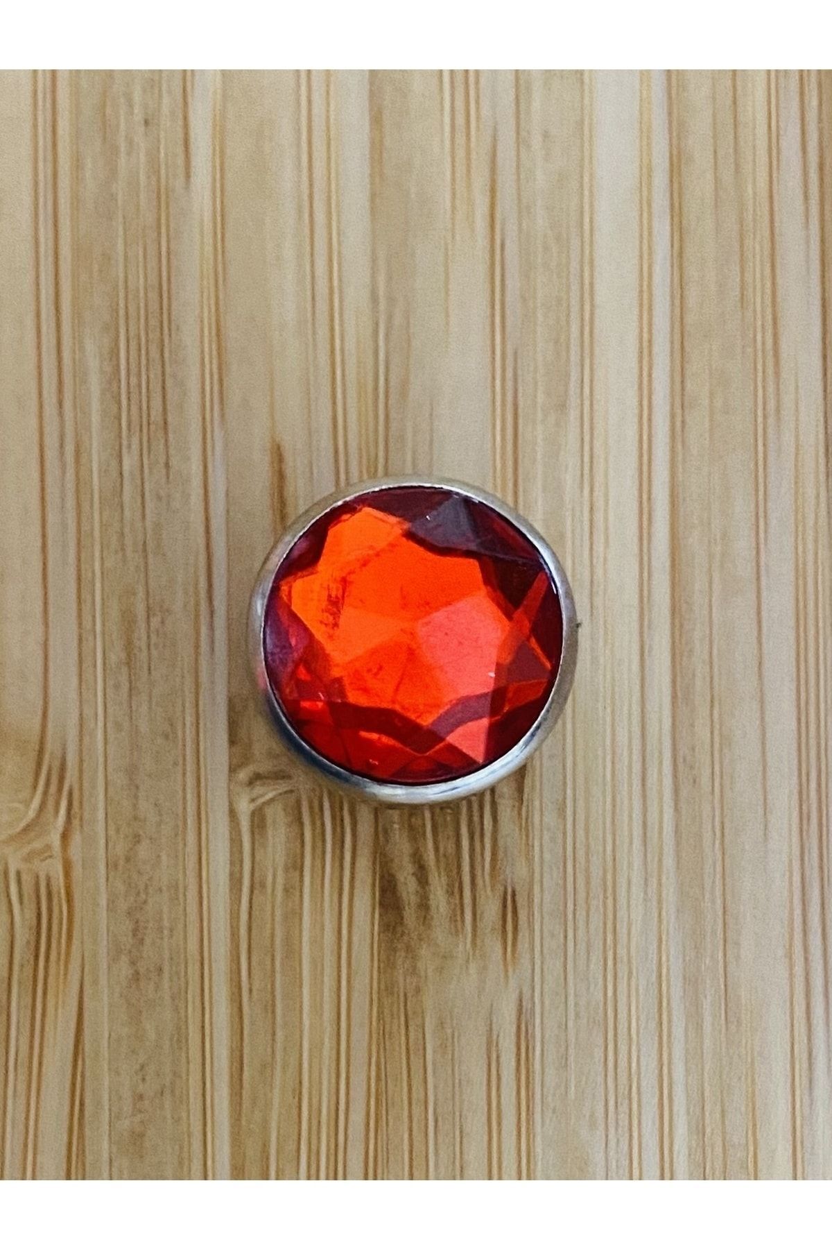 Şal ve Eşarp Mıknatısı. 1adet.