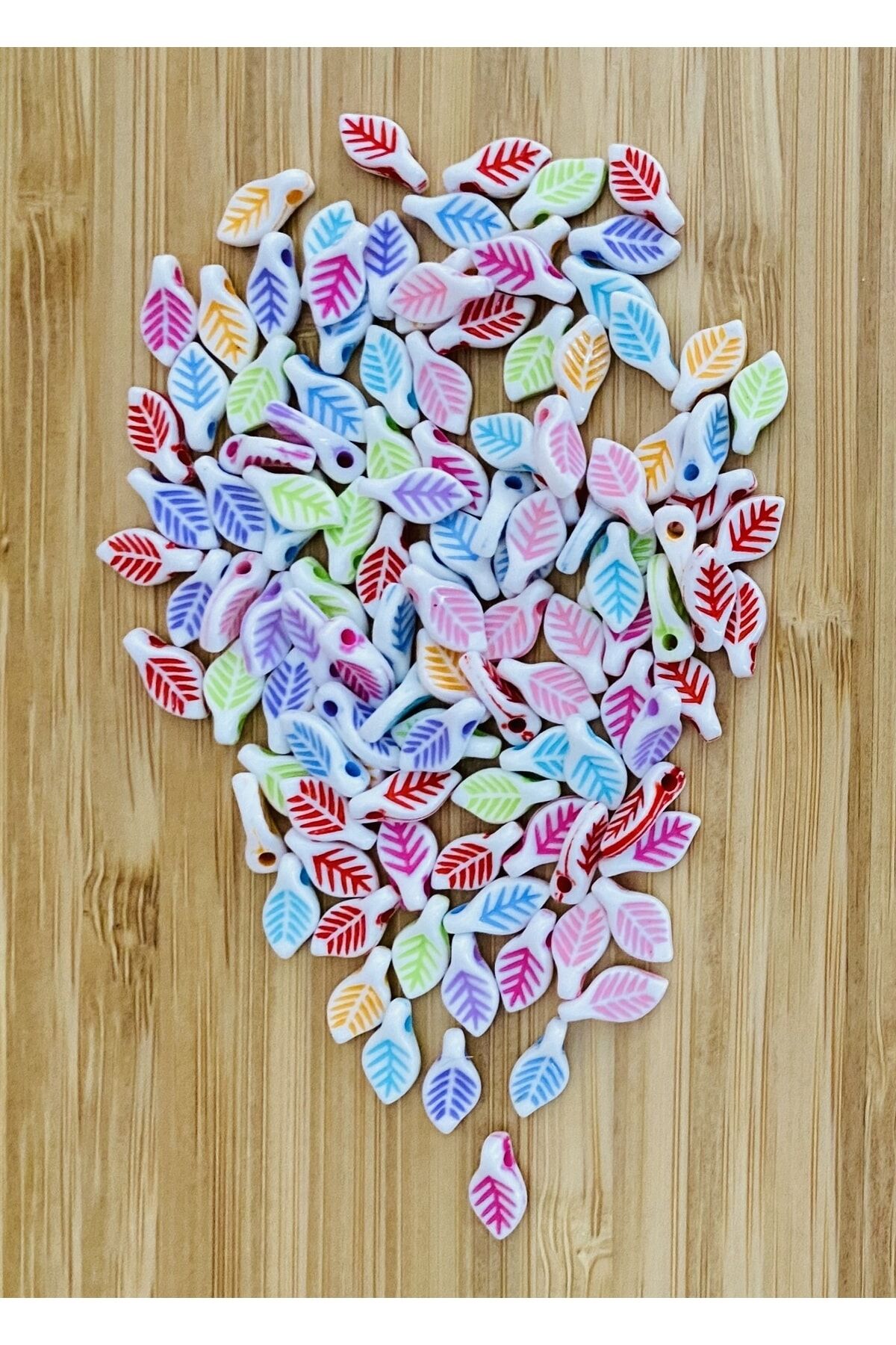 Kolye, Bileklik, Halhal Vb El Işleri Plastik Yaprak Boncuk.