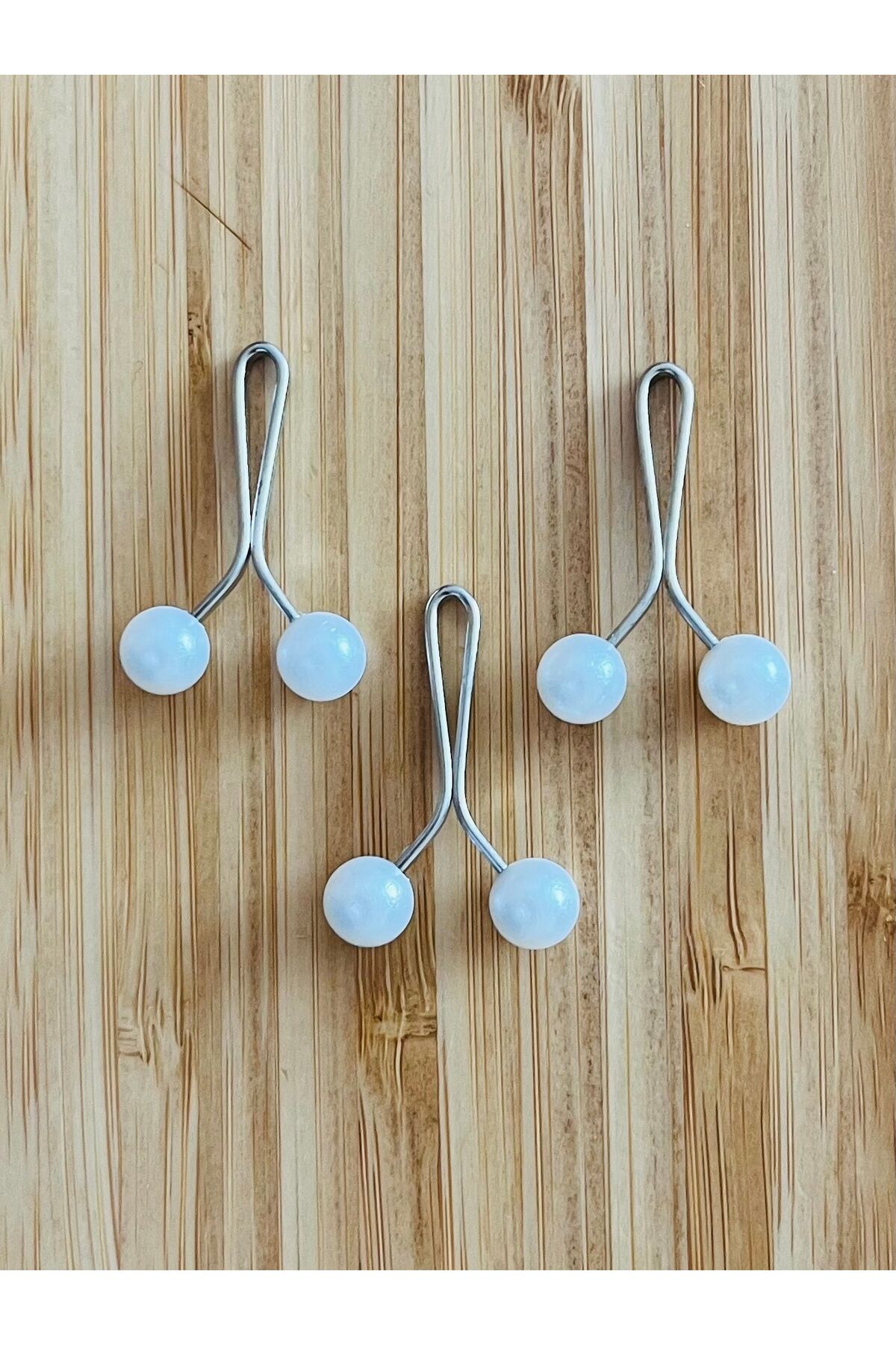 Şal, Eşarp, Yazma Top Başlı Klips (Kanca) 3 Adet Beyaz.