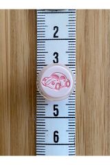 Bebe Hırka, Yelek ve Amigurumi Araba Desen Düğme. 15mm. 5'li Pkt. Renk: Pembe/Beyaz.