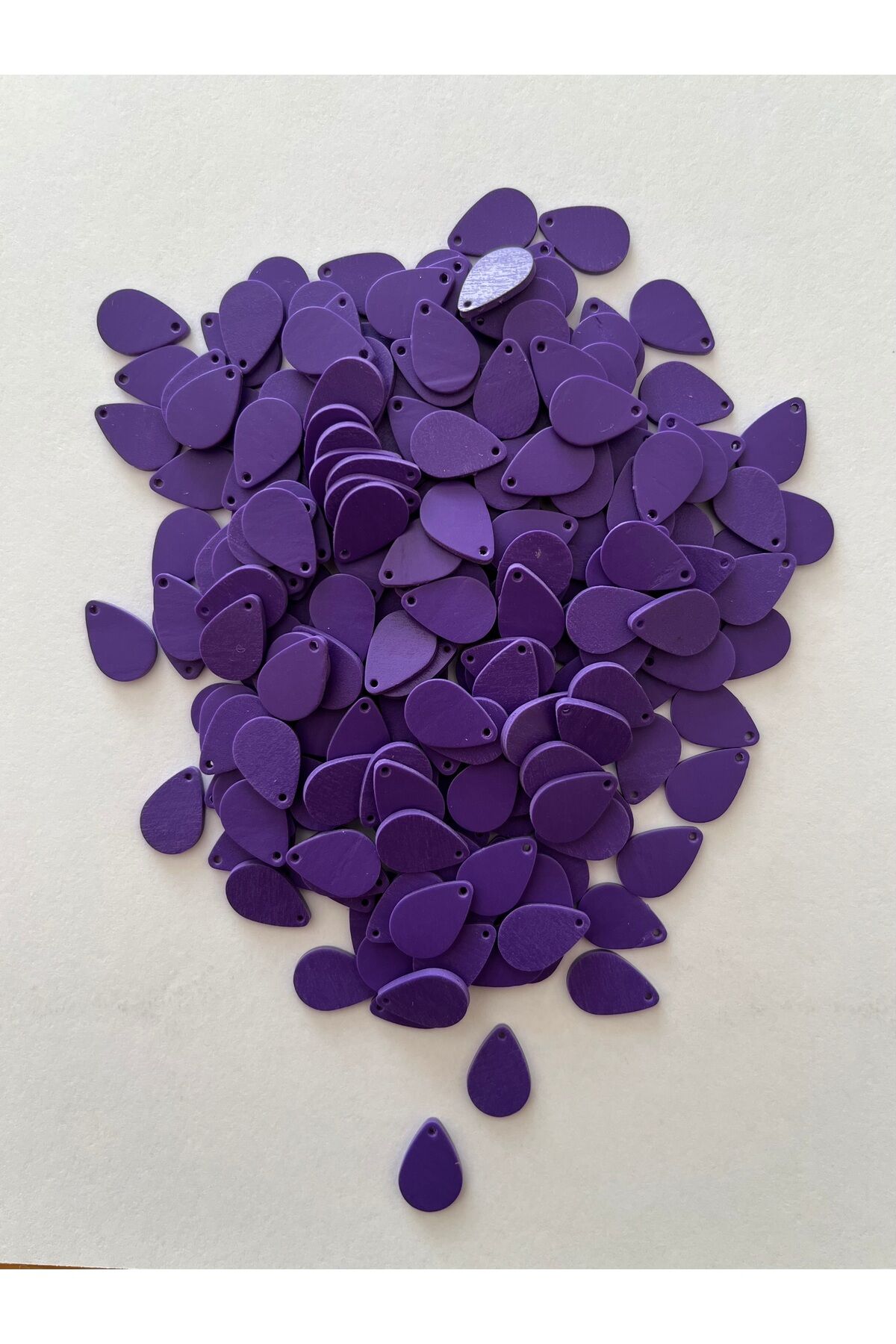 Patik Yazma Abiye Çanta Cüzdan Işleme Damla Pul. Fimo Hamur 25gr Tahmini 190x200adet 8x12mm No;7.