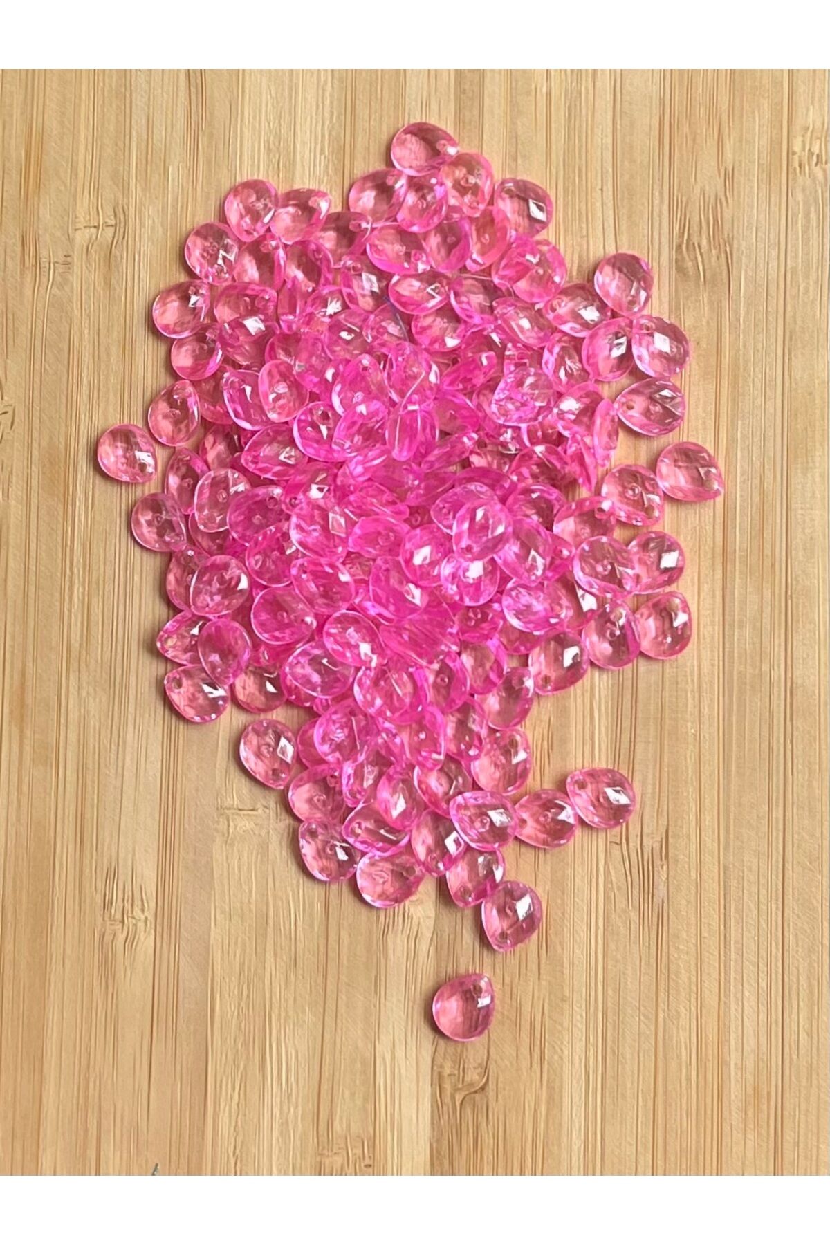 Şeffaf Pembe Rengi Oya, Abiye, Takı, Örgü Plastik Gözyaşı Damla Boncuk. 25gr. Tahmini 195 Adet.