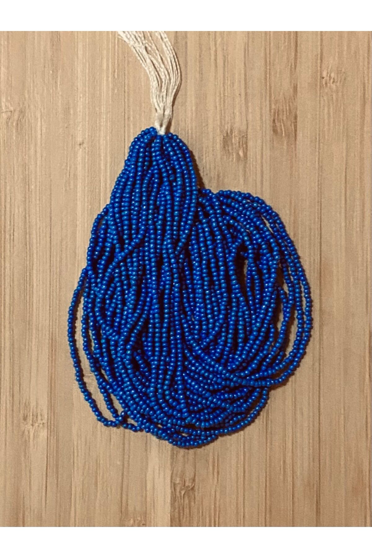 Koyu Saks Mavi. Kum Boncuk Çekoslovakya, Adana, Hapishane Işi, Iğne Oyası Ve Işleme Boncuğu 12dizi.