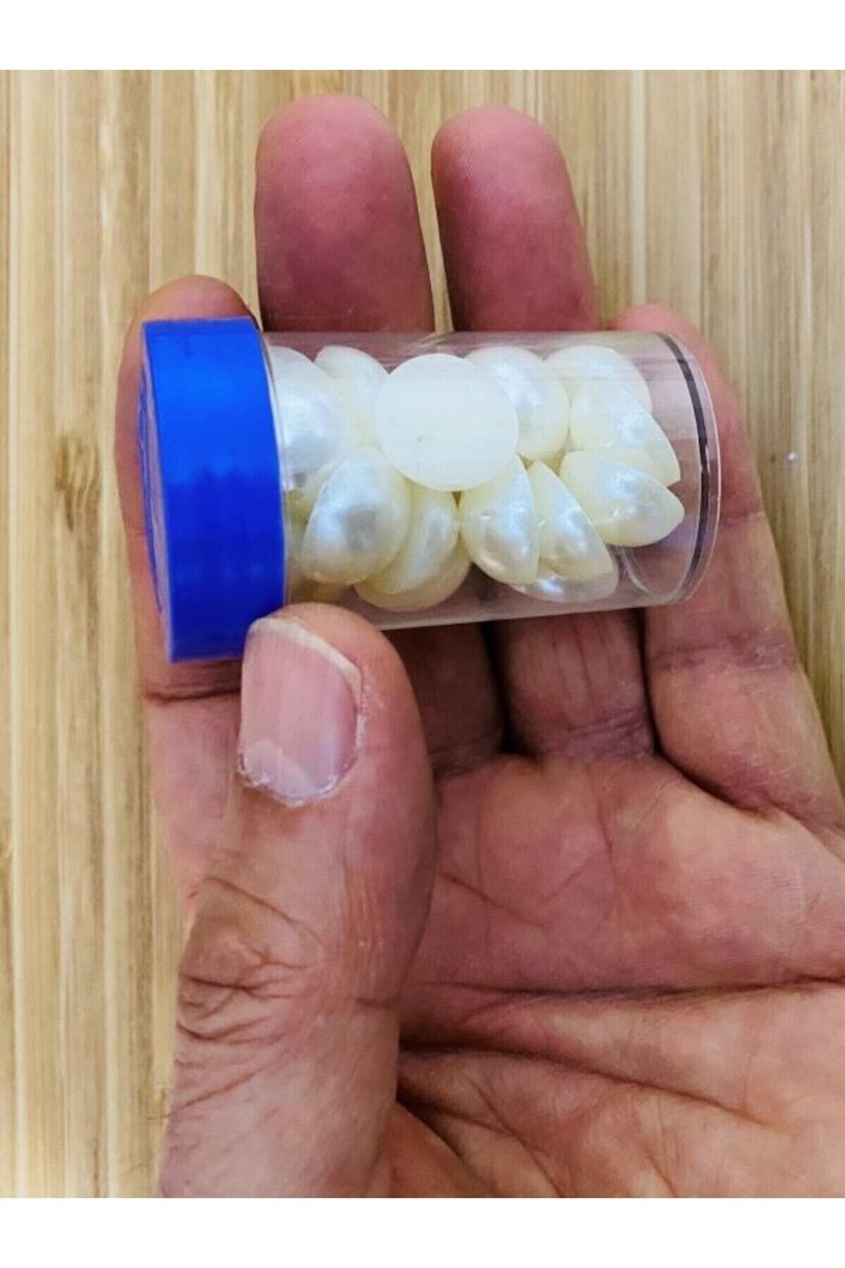 Dikmeli El Işleme Yarım Inci. 14mm. Paket Içi Takriben 28-29 Adet.