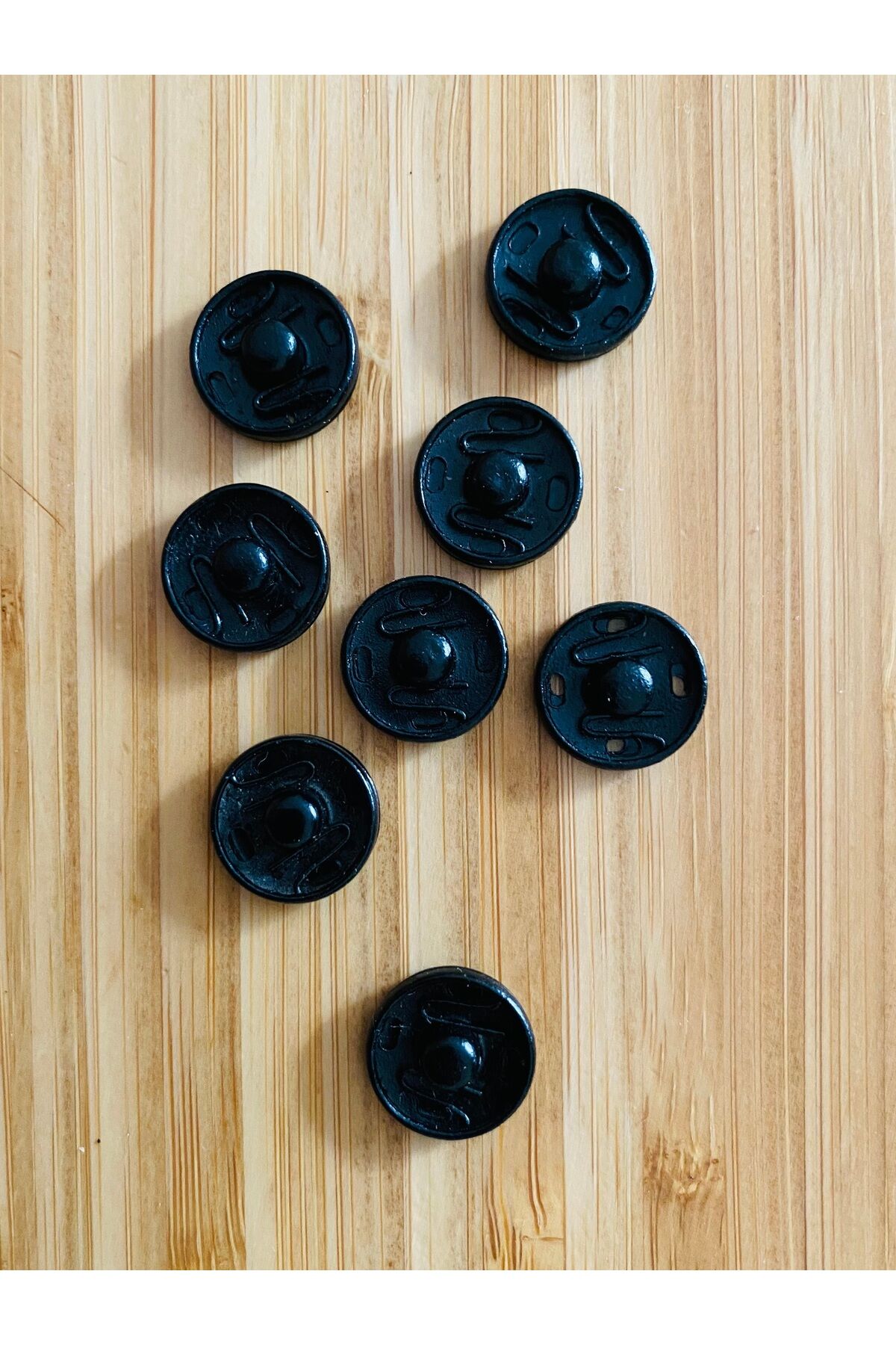 Dikmeli Metal Çıtçıt 15mm 8'li paket. Renk: Siyah.