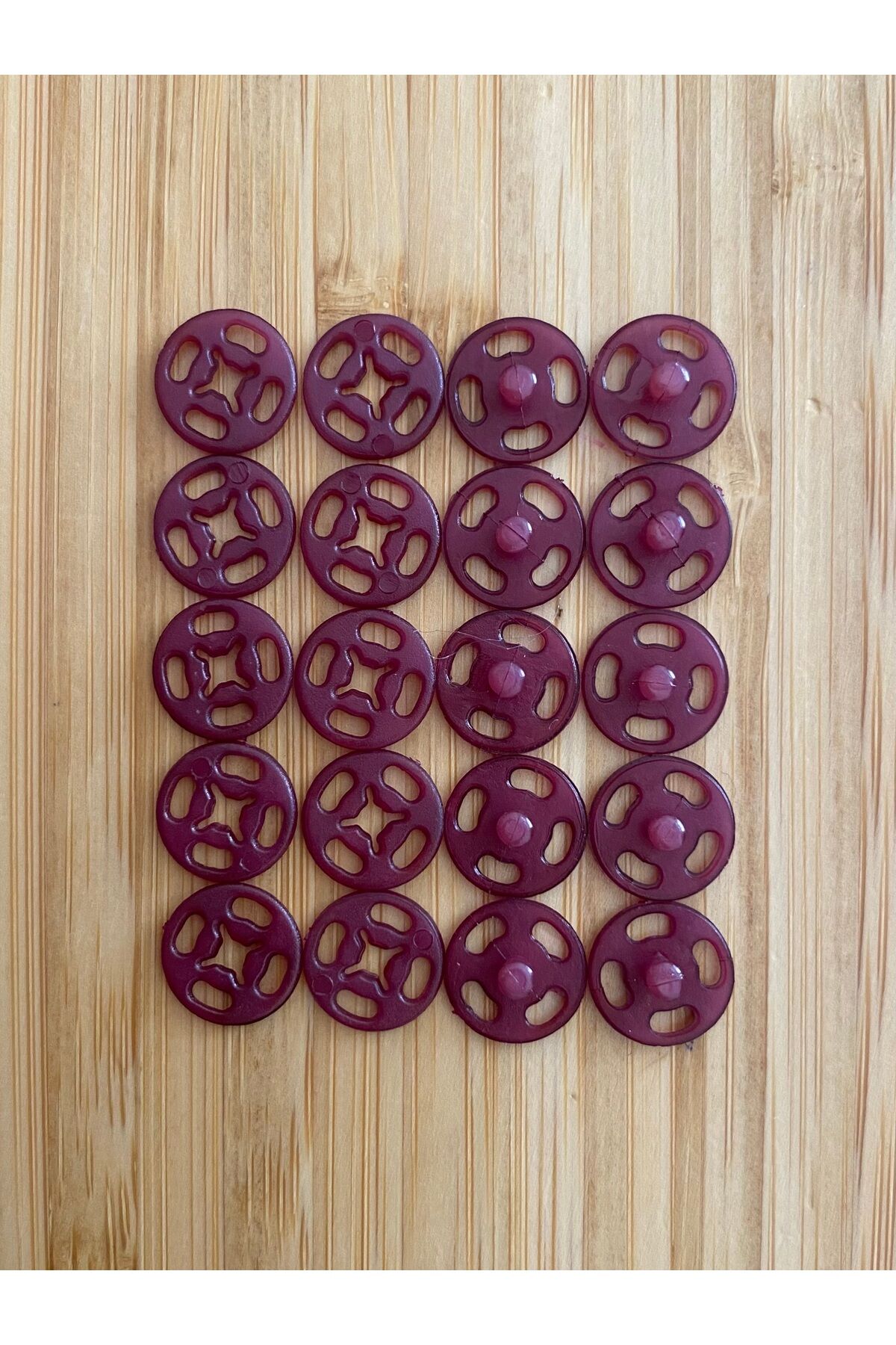 Dikmeli Plastik Çıtçıt 1cm (10mm) 10'lu (10 Çift) Paket. Renk: Bordo.