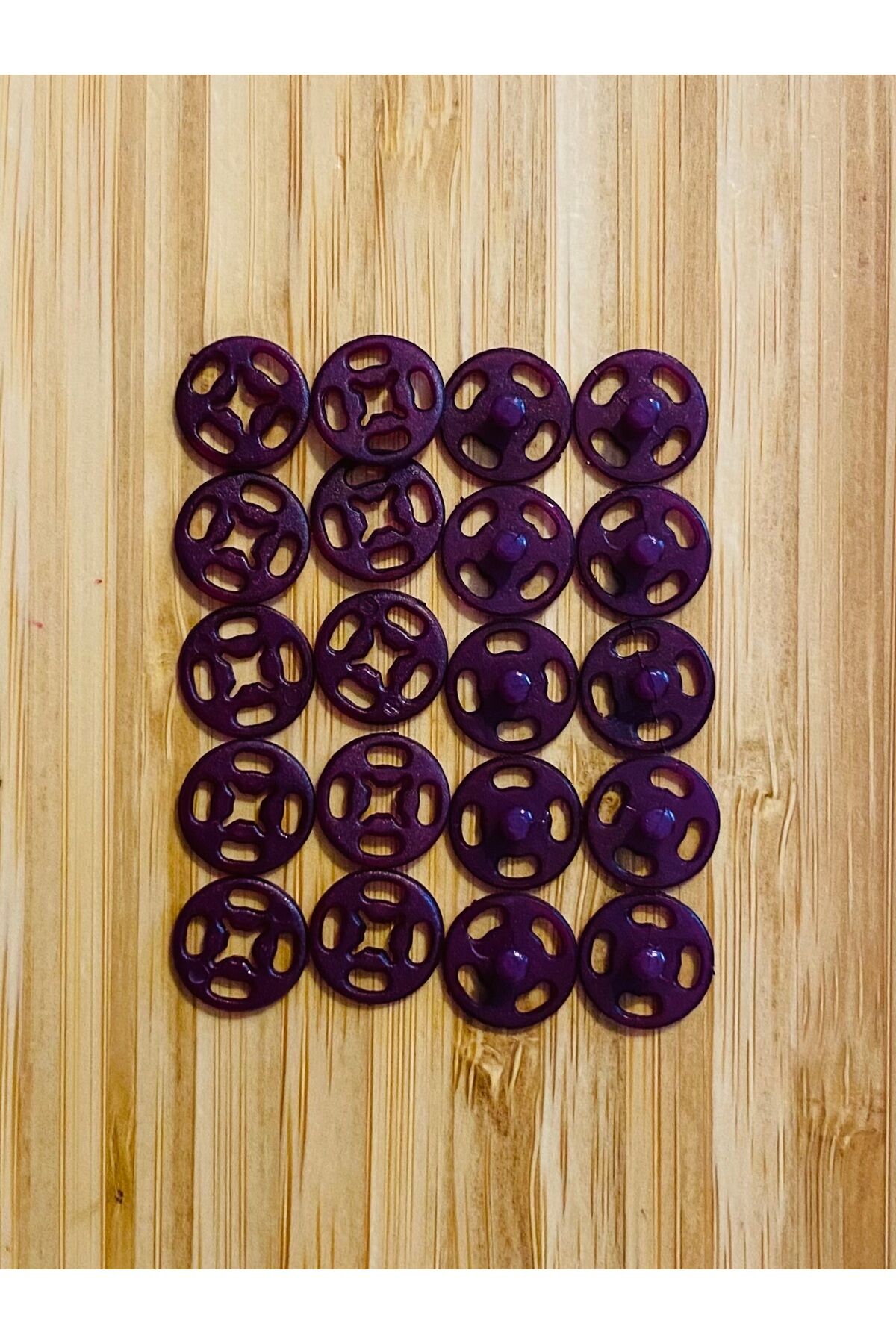 Dikmeli Plastik Çıtçıt 1cm (10mm) 10'lu (10 Çift) Paket. Renk: Koyu Bordo.