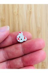 Beyaz Boyalı Desenli Şekilli Ahşap Düğme 11mm x 14mm.  6'lı Paket. Ayıcık.