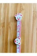 Beyaz Boyalı Desenli Şekilli Ahşap Düğme 11mm x 14mm.  6'lı Paket. Ayıcık.